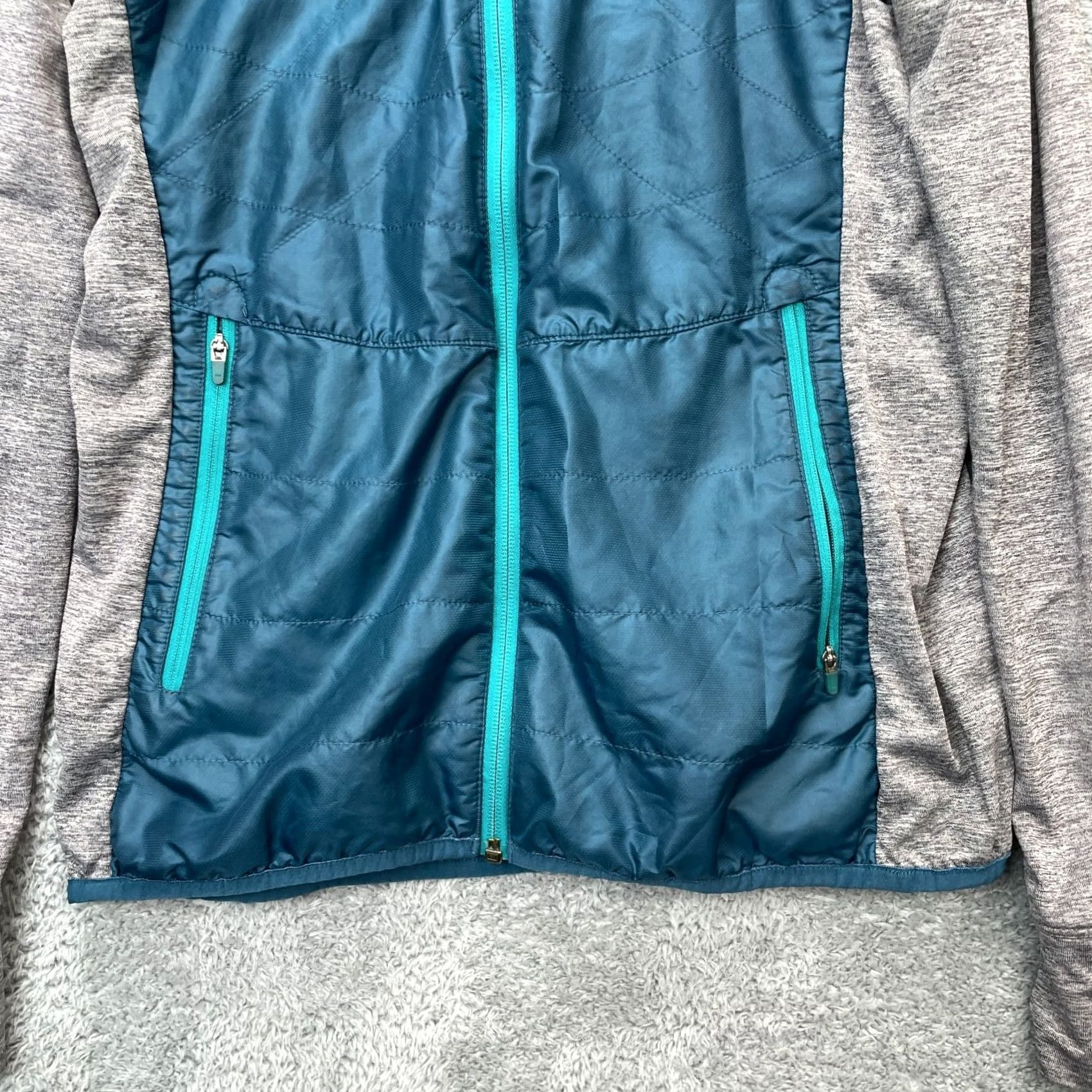 Vintage VINTAGE Title Nine Jacket Womens Medium Gray Quilted Coat Thumbhole Performance Collar Size M / US 6-8 / IT 42-44 - 6 Thumbnail