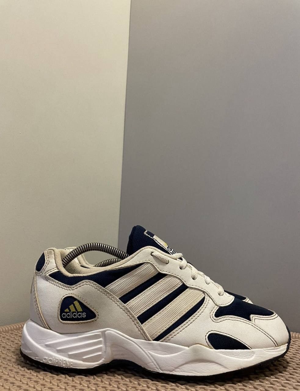 Adidas y2k Vintage 2000s Sneakers