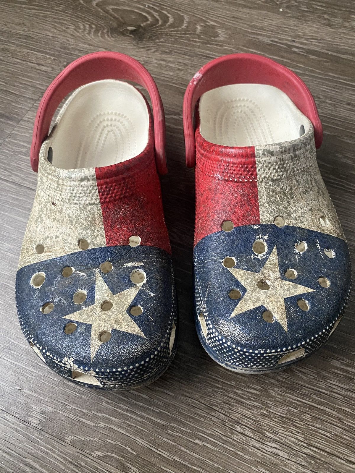 Vintage crocs (Size: m 4 w 6) Size US 6 / IT 36 - 1 Thumbnail