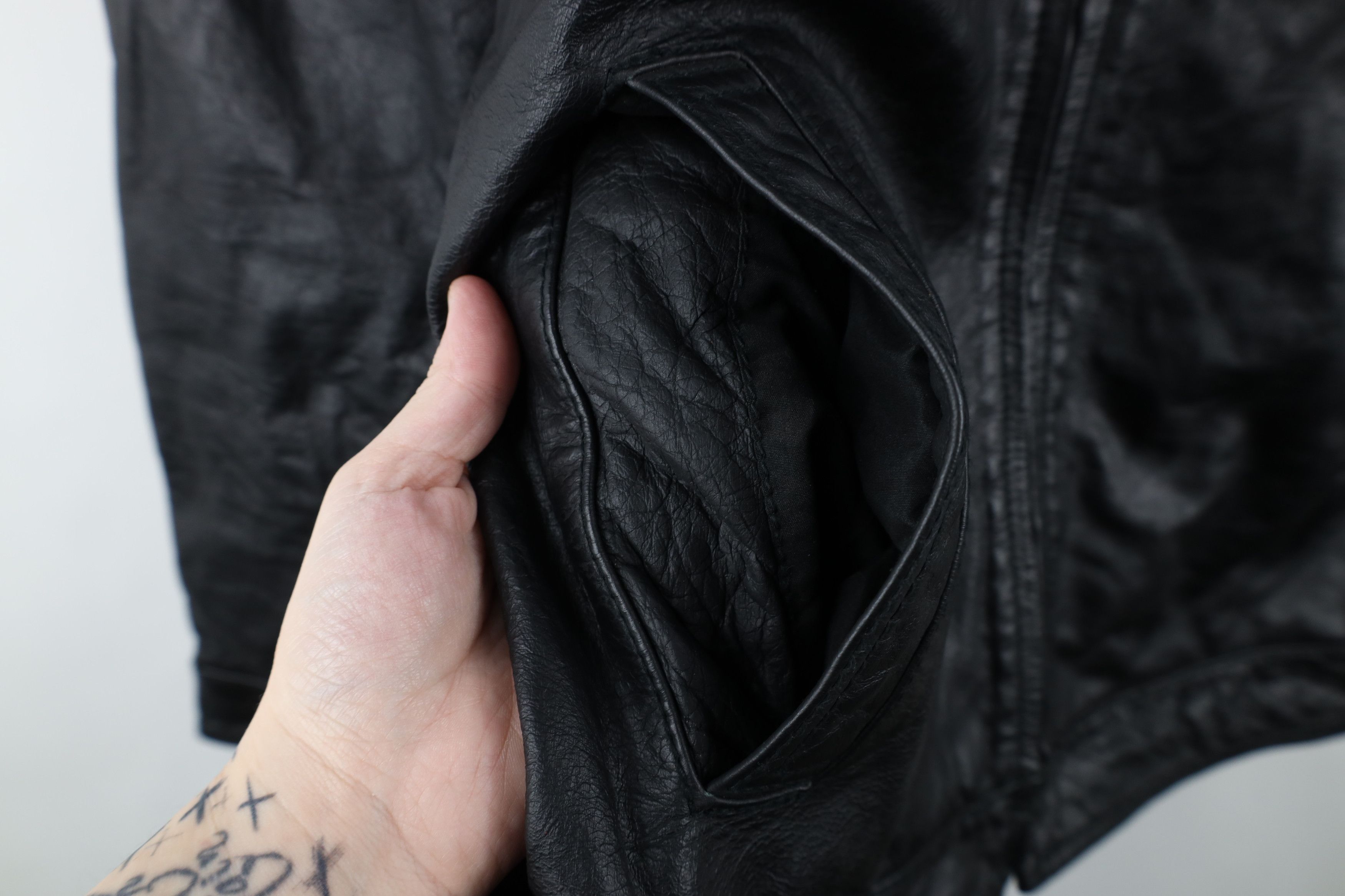 Dockers × Vintage Vintage Dockers Leather Quilted Full Zip Bomber Jacket Black Size US XL / EU 56 / 4 - 4 Thumbnail