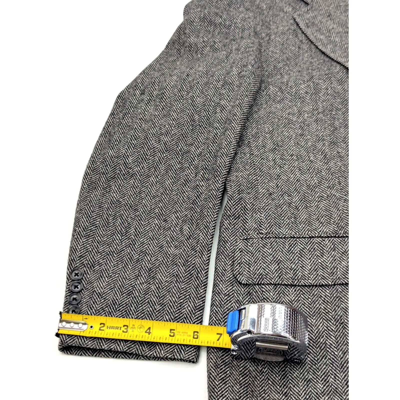Lands' End Lands' End Wool Tweed Herringbone Sport Coat Men 43R Regular Notch 2-Button Single-Breasted Gray Wool/Lambswool Vintage Vtg Coat Size US XS / EU 42 / 0 - 7 Thumbnail