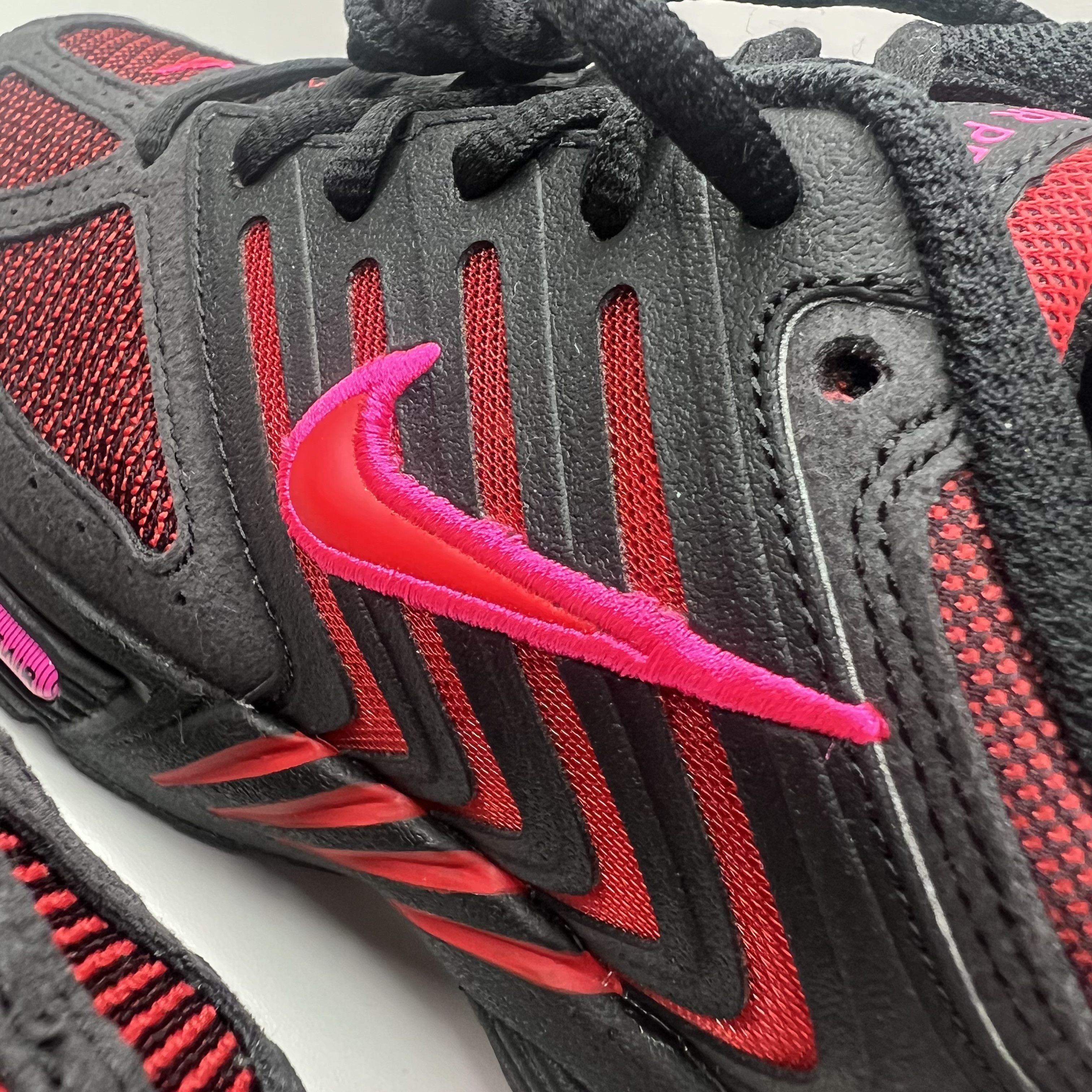 Nike Nike Air Pegasus 2005 "Black And Fire Red" Gr 37,5 Size US 6.5 / IT 36.5 - 4 Thumbnail