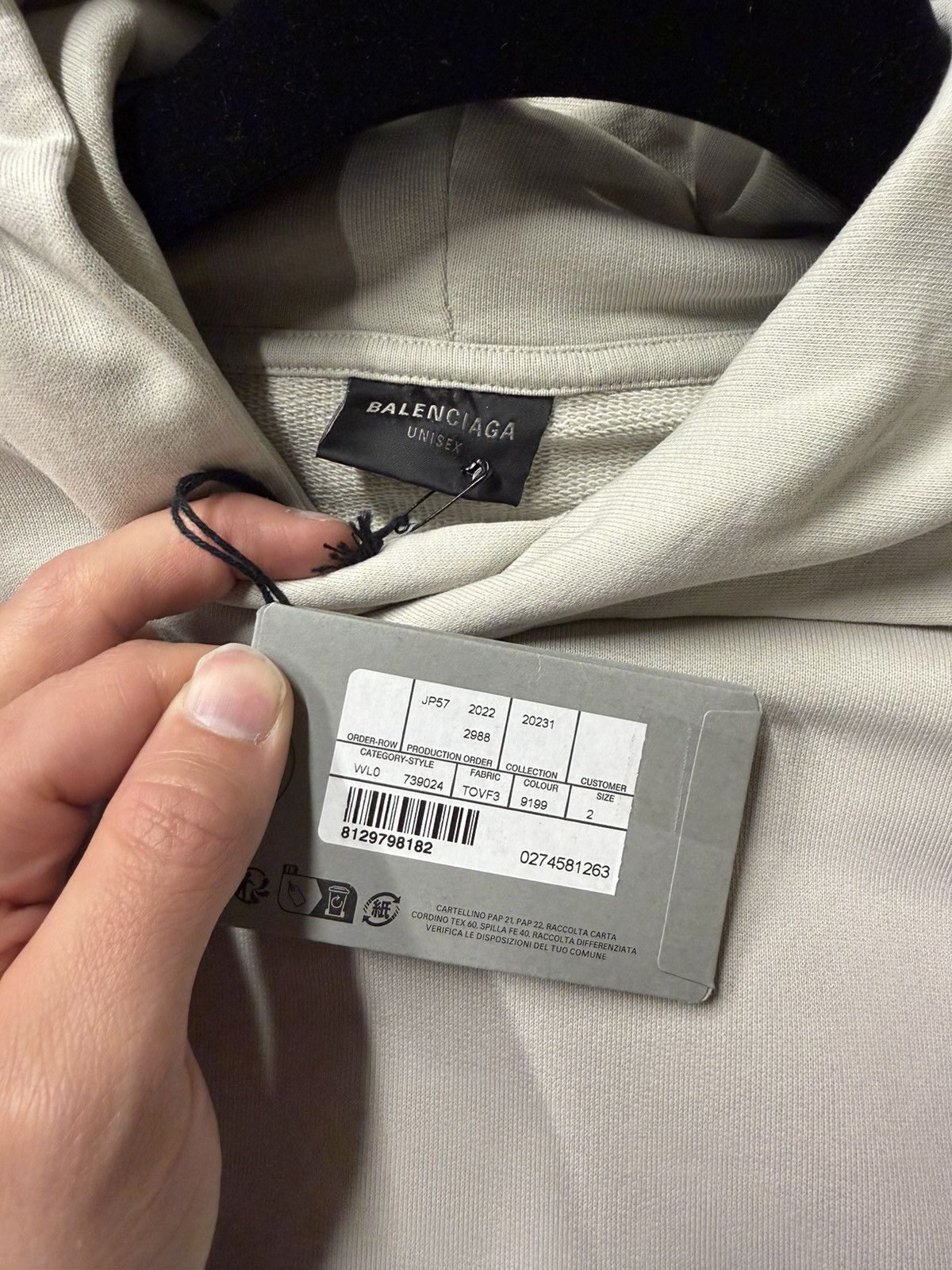 Balenciaga Balenciaga pull over logo oversized embroider logo skater Size US M / EU 48-50 / 2 - 4 Thumbnail