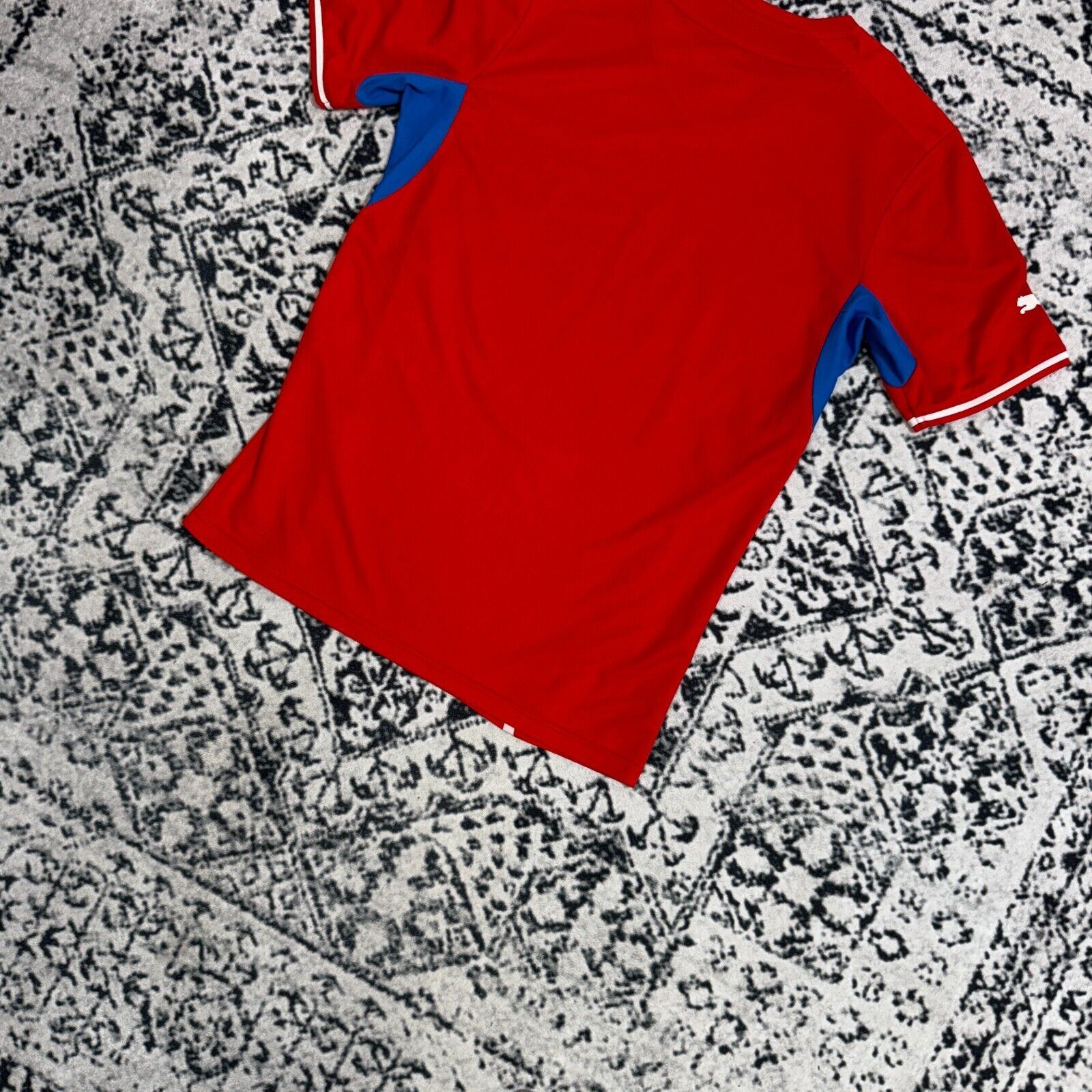 Puma × Vintage Puma Unisex Red Polyester Jersey T-Shirt Size M Regular Fit Size US M / EU 48-50 / 2 - 7 Thumbnail