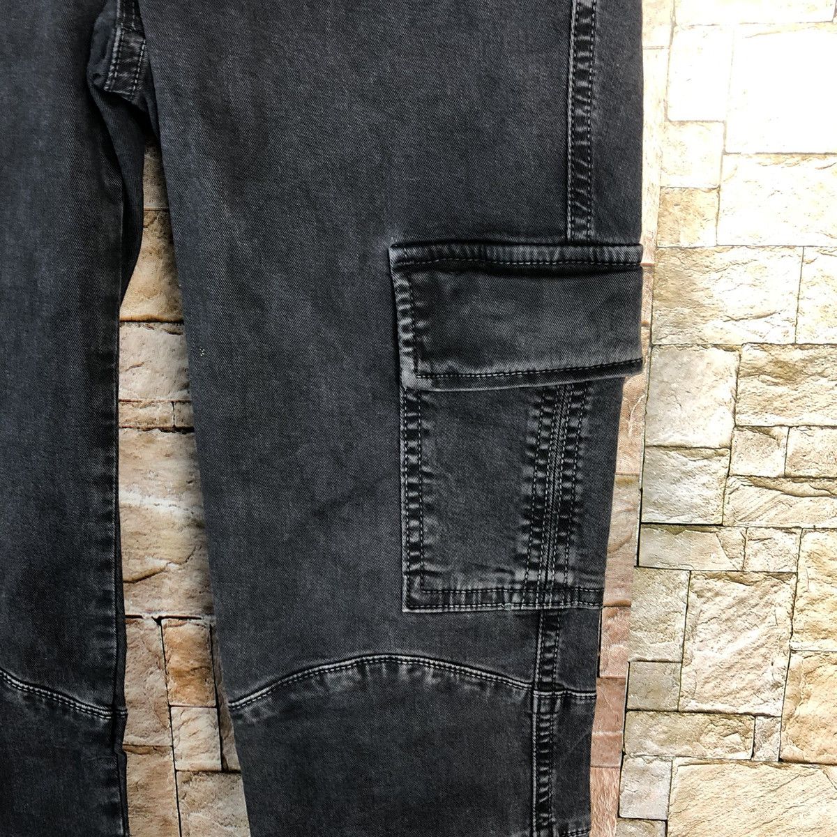 Japanese Brand Japanese Brand Black Cargo Multipocket Pants #A444 Size 26" / US 2 / IT 38 - 11 Thumbnail