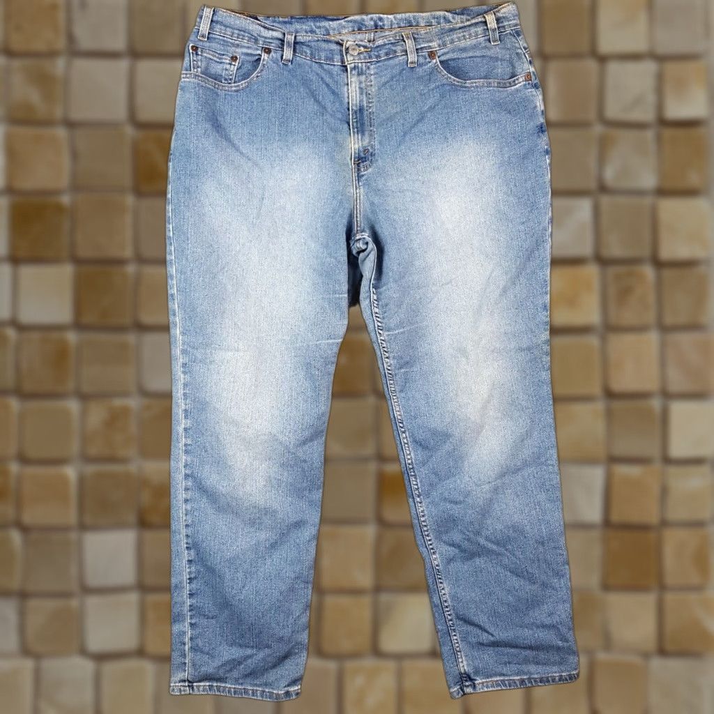 Levi's Vintage Levi's 505 Jeans Women’s Size 38x30 Tapered Relaxed Fit Denim Blue Y2K 90s Size 40" / US 18 - 1 Thumbnail