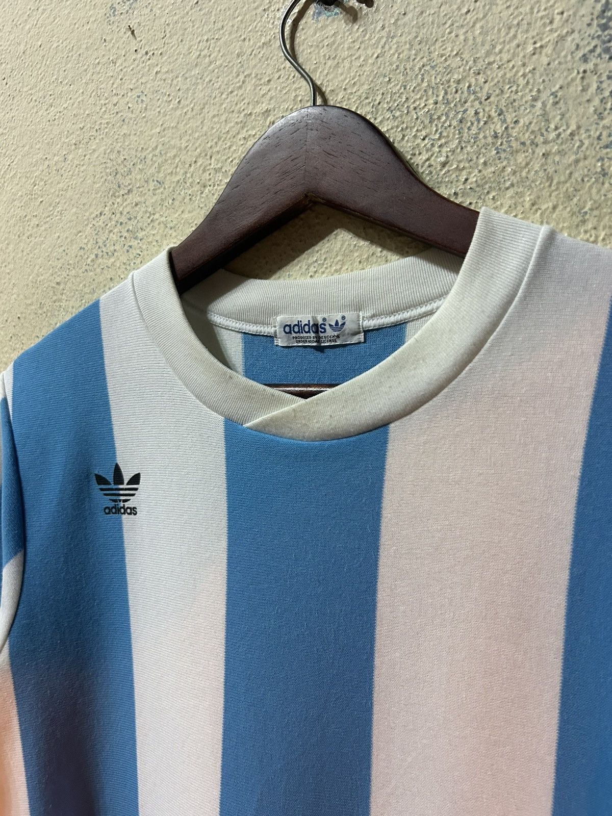 Adidas Vintage 80’s Adidas Argentina Jersey Size US M / EU 48-50 / 2 - 3 Thumbnail