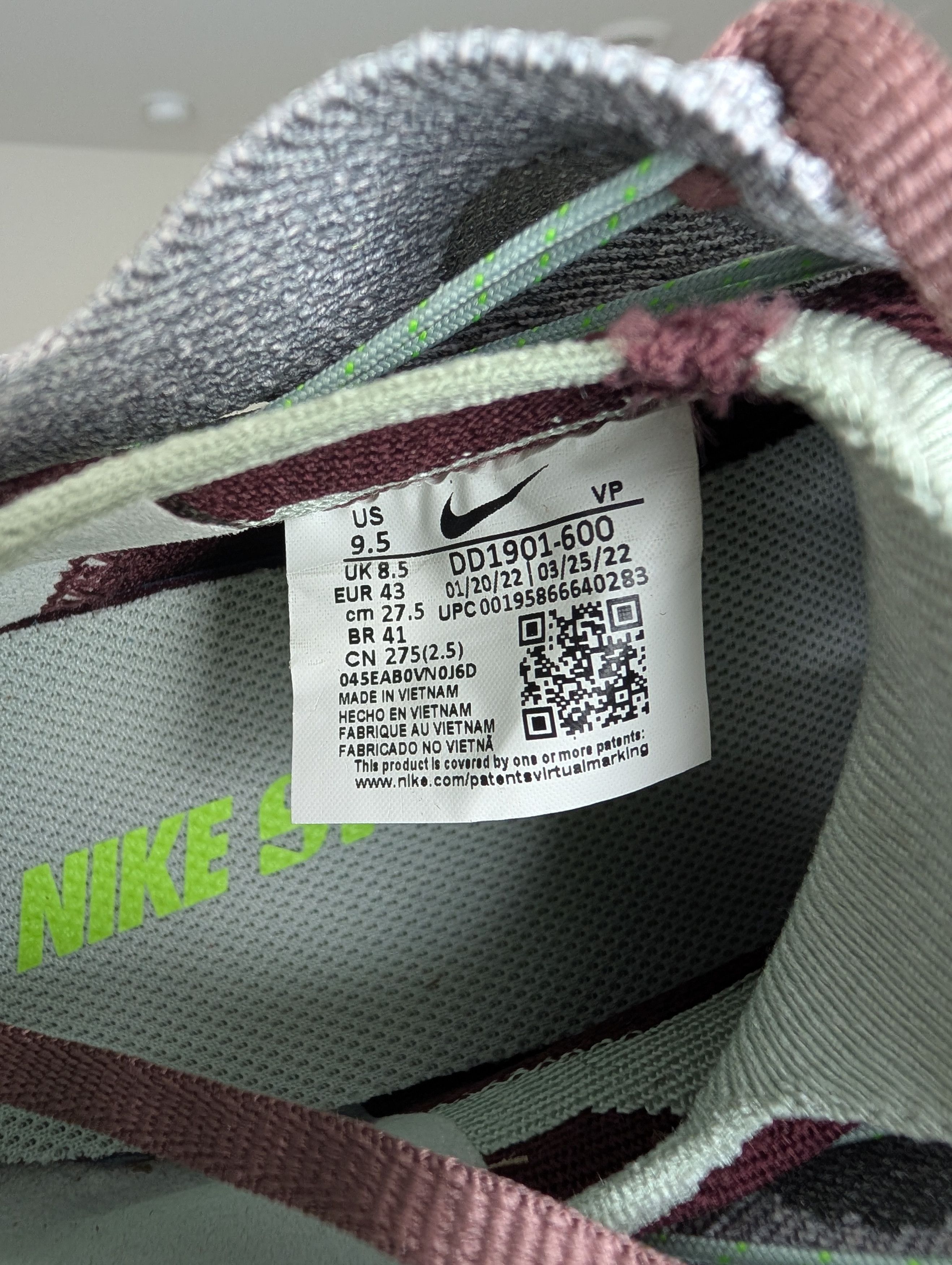 Nike NEW w/ box Nike Spark Flyknit Burgundy Crush US 9.5 Size US 9.5 / EU 42-43 - 5 Thumbnail