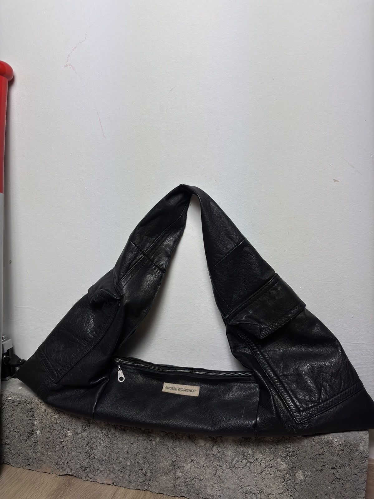 Designer Hobo leather bag black avant garde Size ONE SIZE - 3 Thumbnail