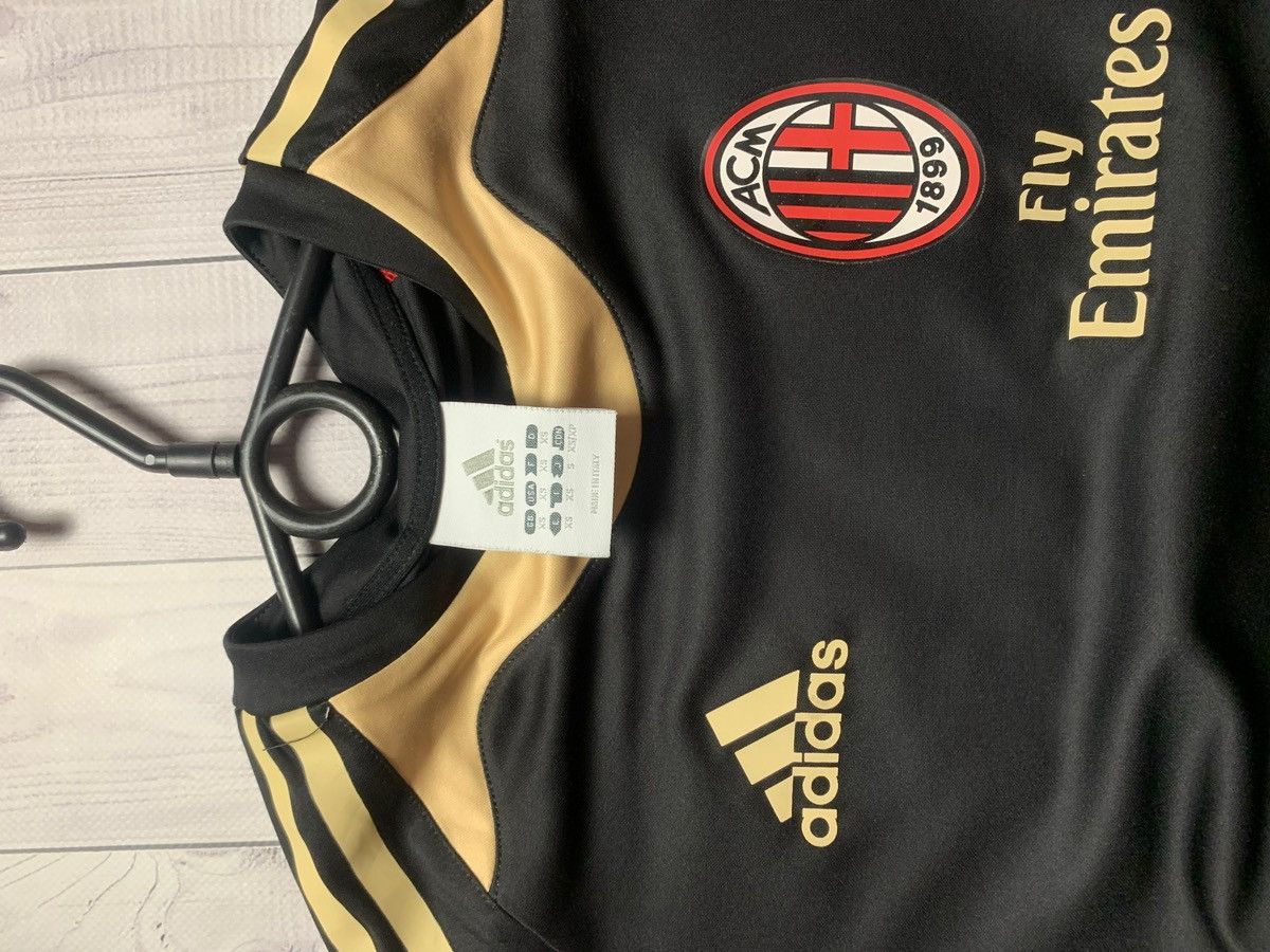 Adidas × Vintage Vintage adidas AC Milan soccer sweatshirt size XXS Size US XS / EU 42 / 0 - 6 Thumbnail