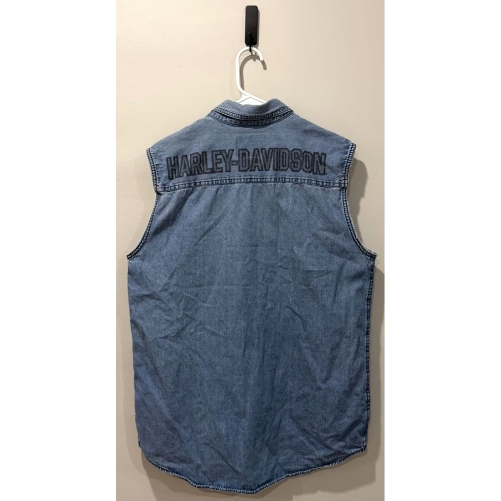 Harley Davidson VINTAGE Harley-Davidson Vest Shirt Men M Blue Denim Biker Trucker Grunge Y2K Button Short Sleeve? Size US M / EU 48-50 / 2 - 2 Thumbnail