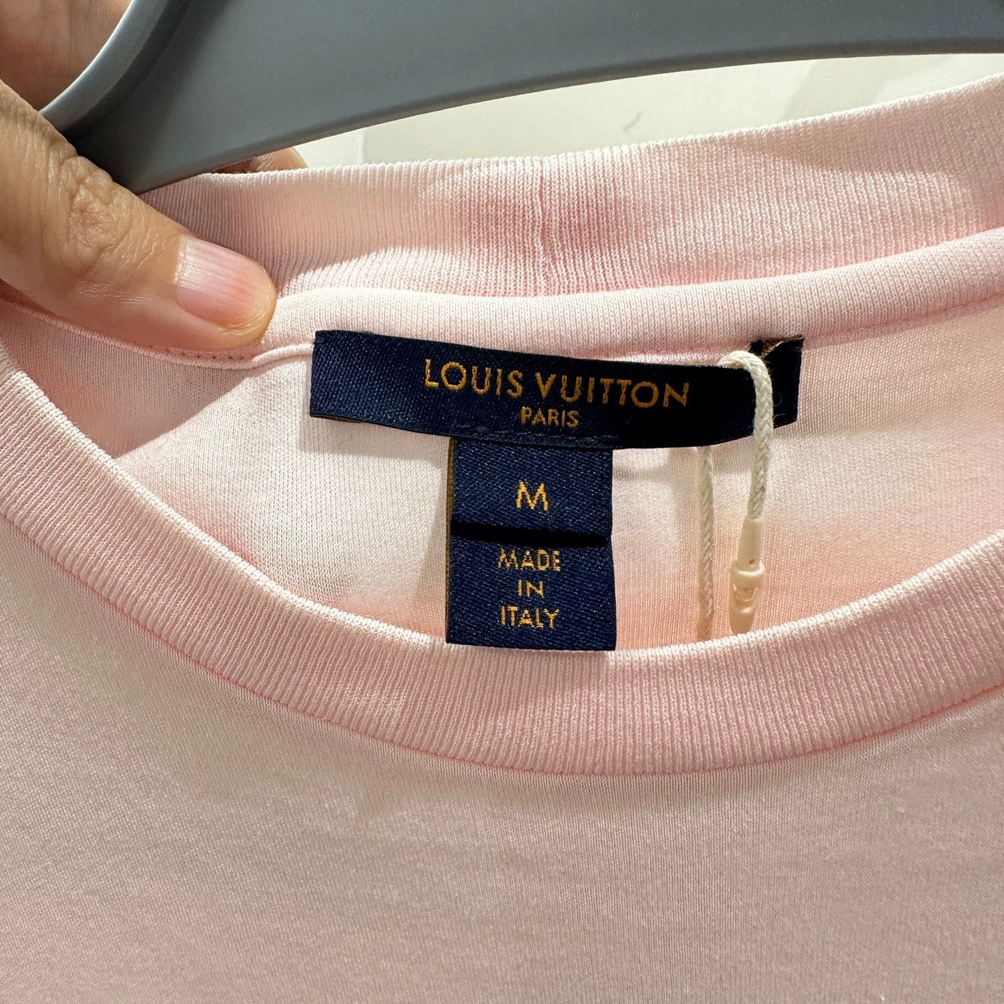 Louis Vuitton LV pink T-shirt M may849 Size M / US 6-8 / IT 42-44 - 3 Thumbnail