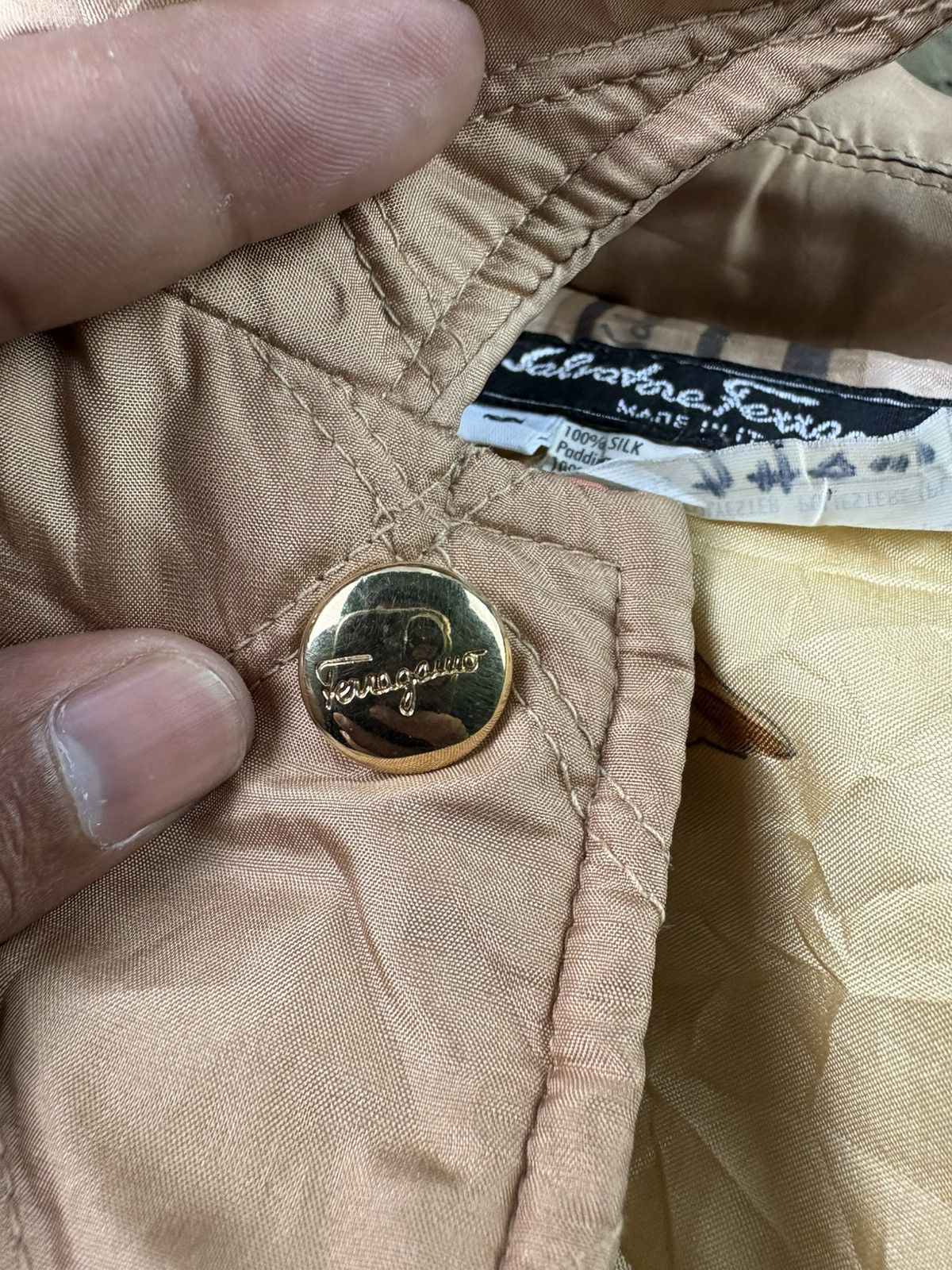 Salvatore Ferragamo × Vintage Vintage Salvatore Ferragamo Size S / US 4 / IT 40 - 14 Thumbnail