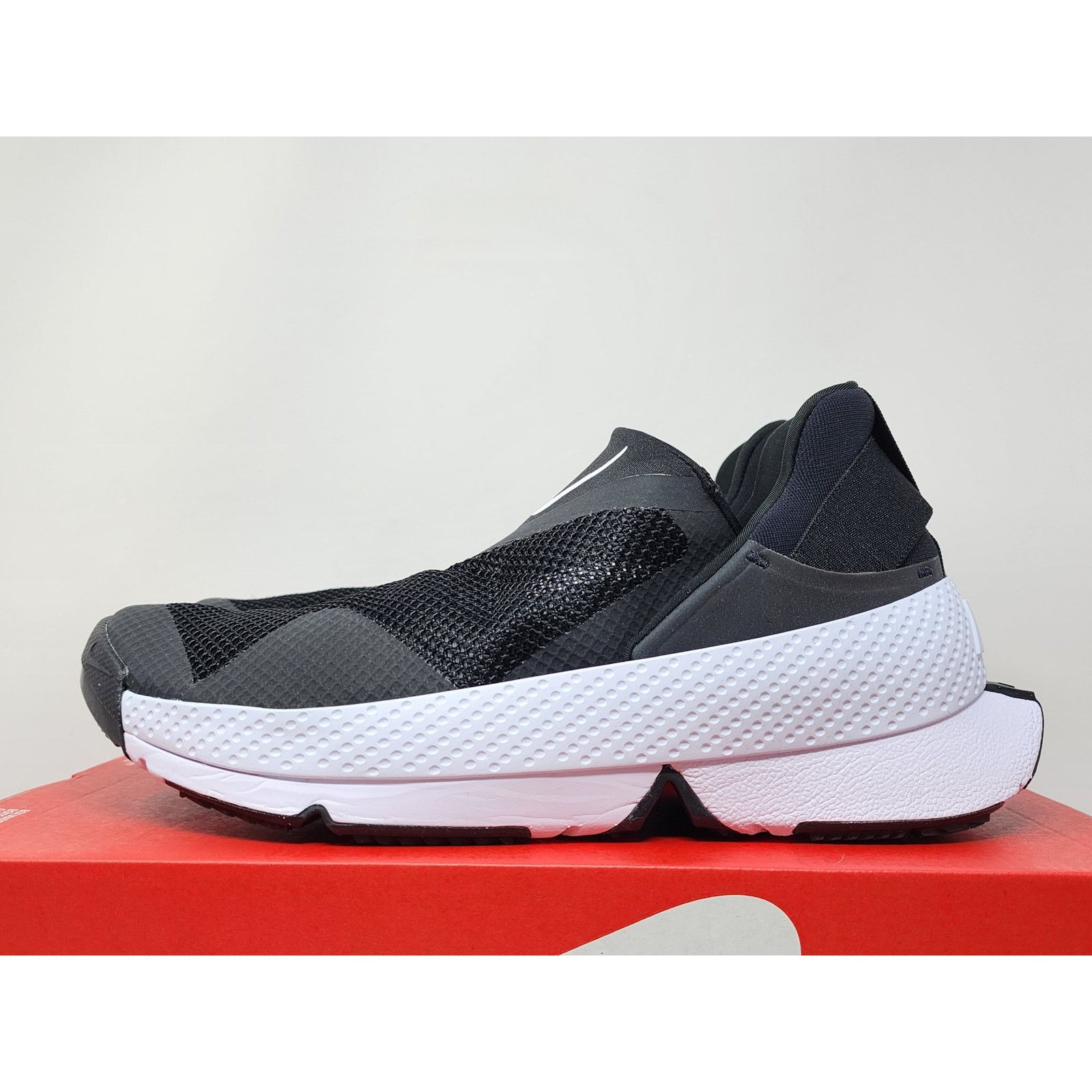 Nike DS Nike Flyease WMNS BLACK WHITE DR5540-002 Size US 9 / IT 39 - 3 Thumbnail