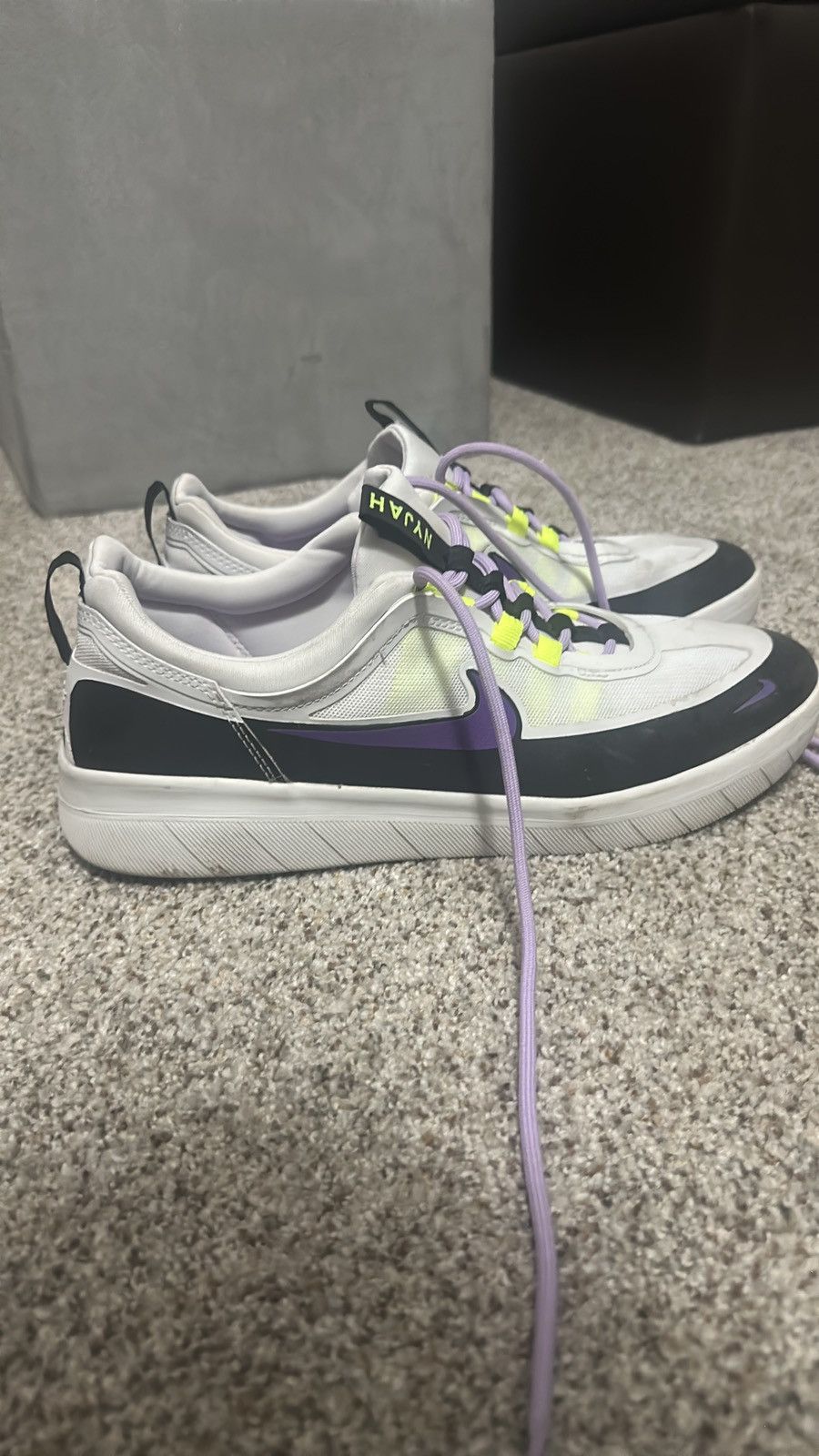 Nike Nike SB Nyjah Free 2 shoes white/purple Size US 10.5 / EU 43-44 - 1 Thumbnail