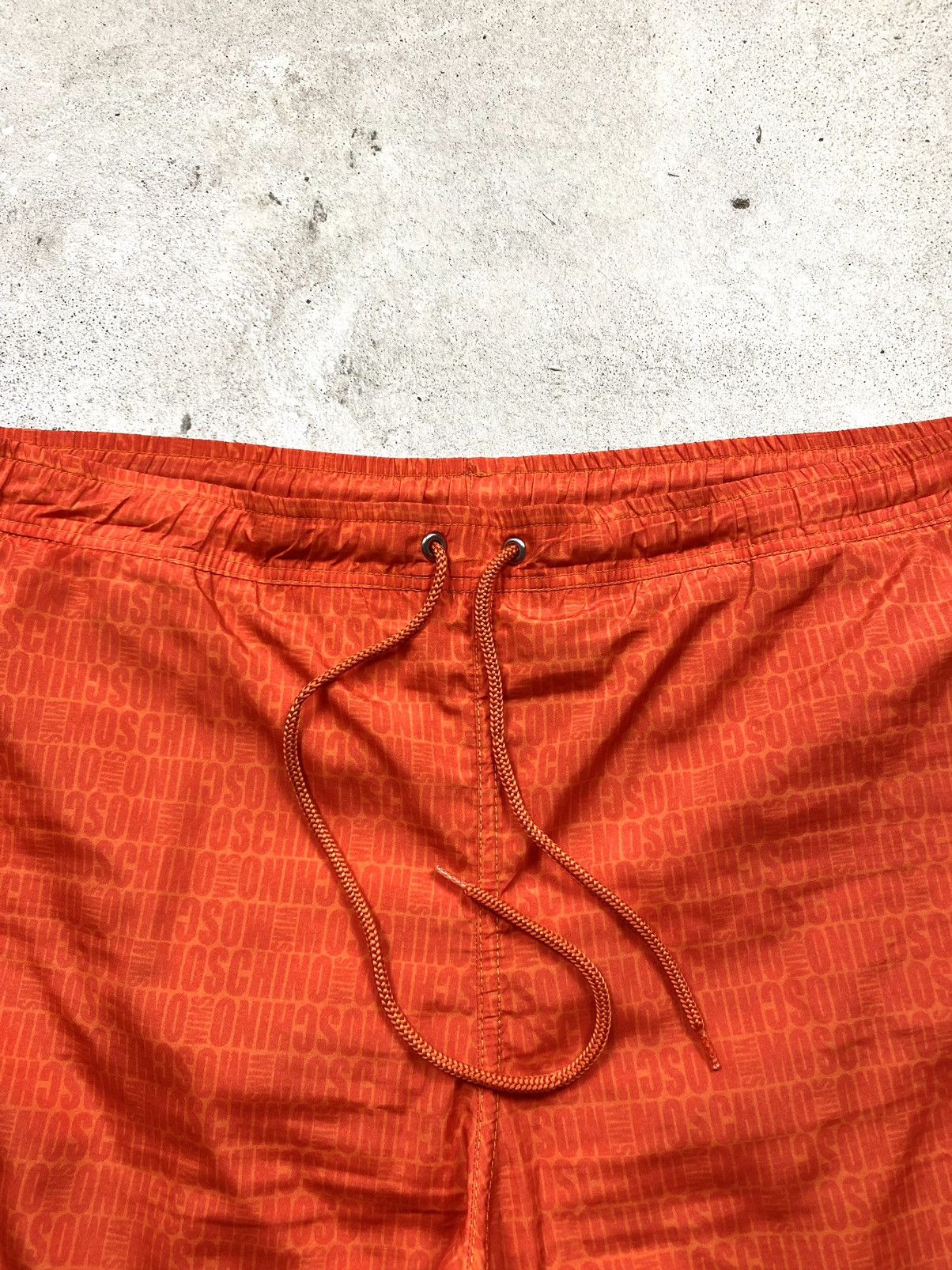 Moschino Vintage Moschino Monogram Shorts Luxury Hype Size US 38 / EU 54 - 4 Thumbnail
