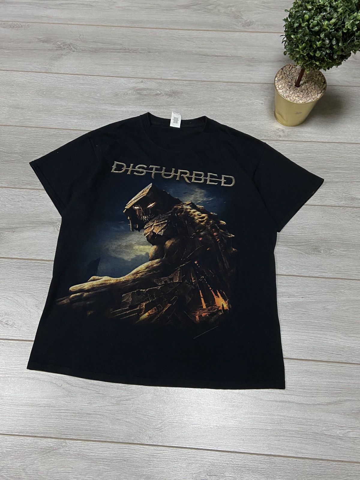 Band Tees Vintage 2000s disturbed big print t-shirt metal streetwear Size US L / EU 52-54 / 3 - 2 Thumbnail