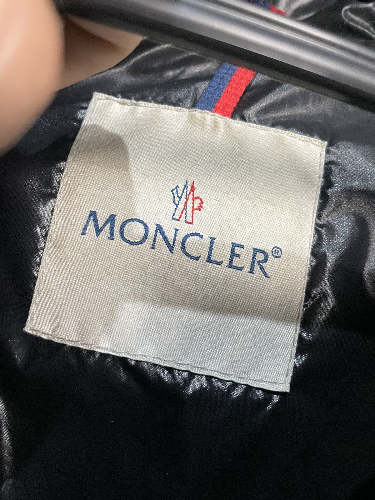 Moncler Moncler womens Parka Down Jacket Real Fur Puffer Size M / US 6-8 / IT 42-44 - 10 Thumbnail