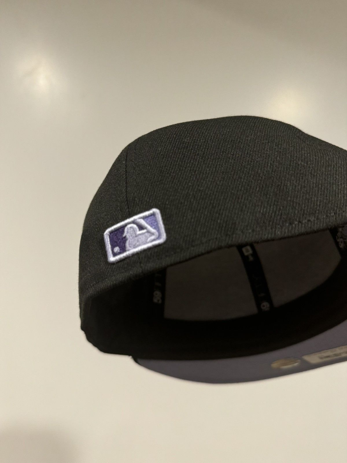 Hat Club × MLB × New Era Hatclub Exclusive Colorado Rockies Black/Lavender 7 3/8 Size ONE SIZE - 3 Thumbnail