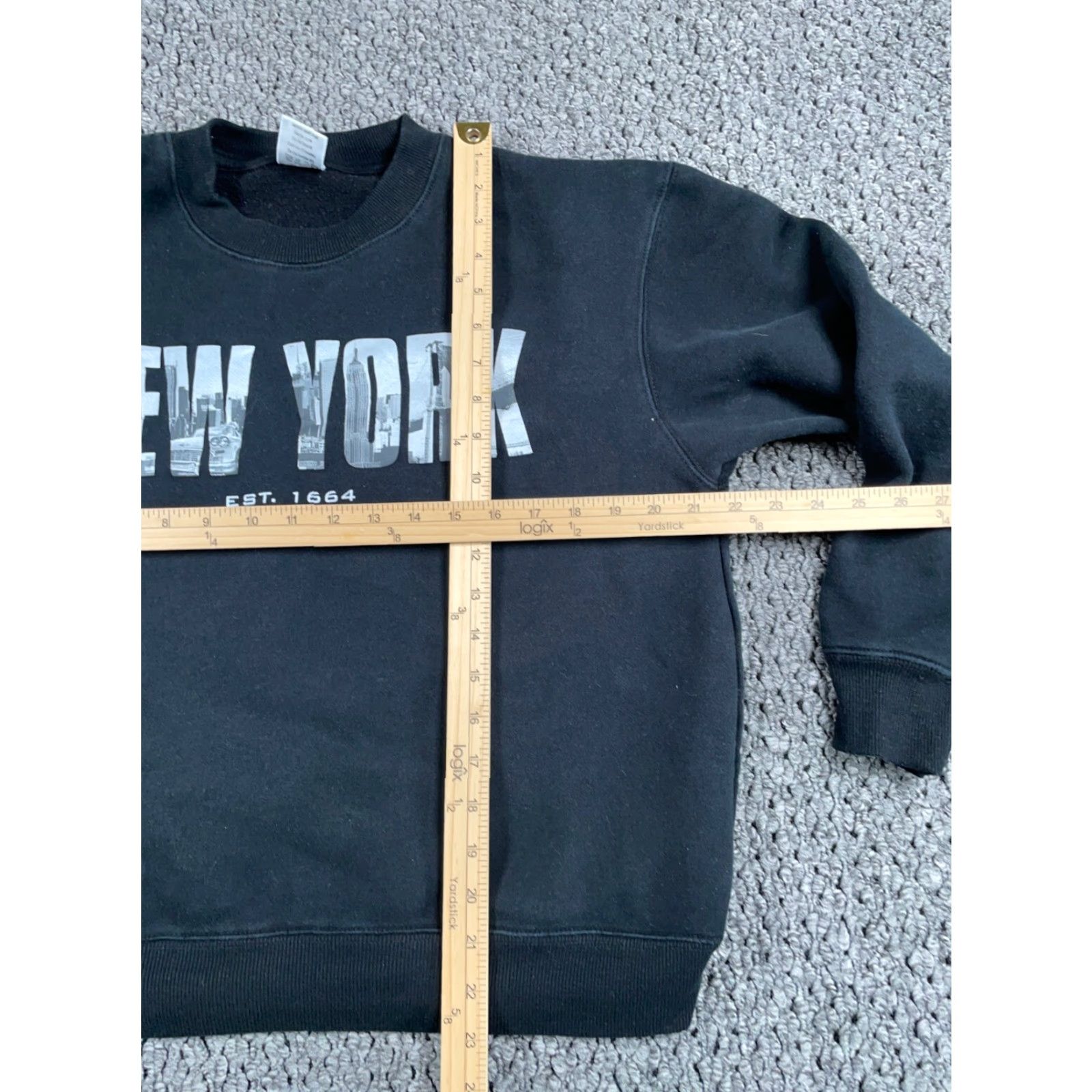 Vintage Torkia New York City Skyline Sweatshirt Adult Medium Black Crewneck NYC Apparel Size US M / EU 48-50 / 2 - 5 Thumbnail