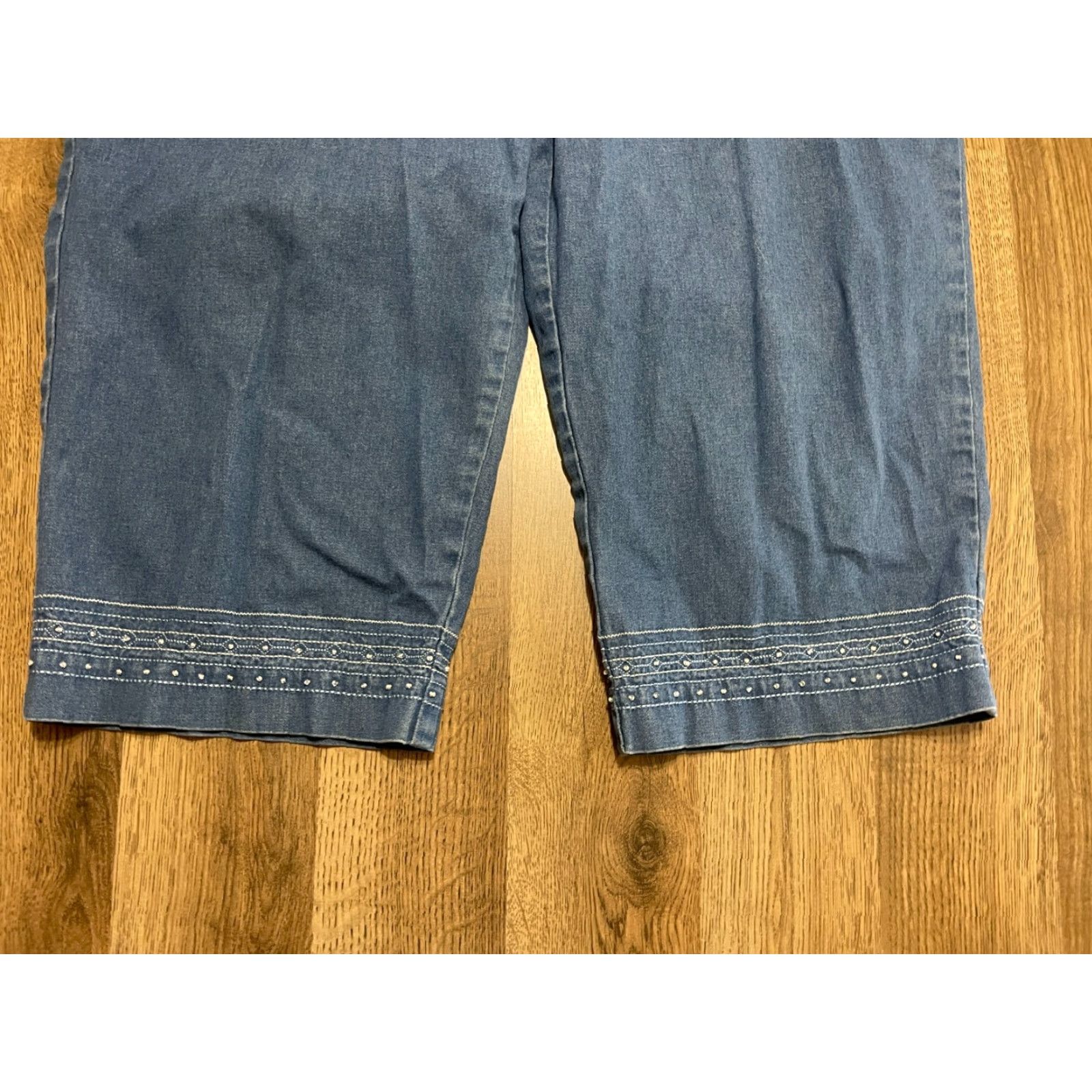 Vintage Alfred Dunner Jeans Womens Size 14 Blue Denim Capri Straight Regular Inseam 20 in Size 36" / US 14 / IT 50 - 5 Thumbnail