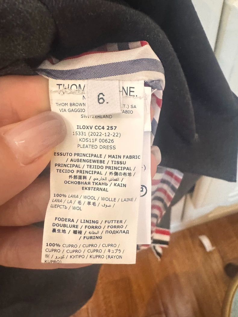 Thom Browne Thom Browne size6 Striped round neck sleeveless children's Size XS / US 0-2 / IT 36-38 - 4 Thumbnail