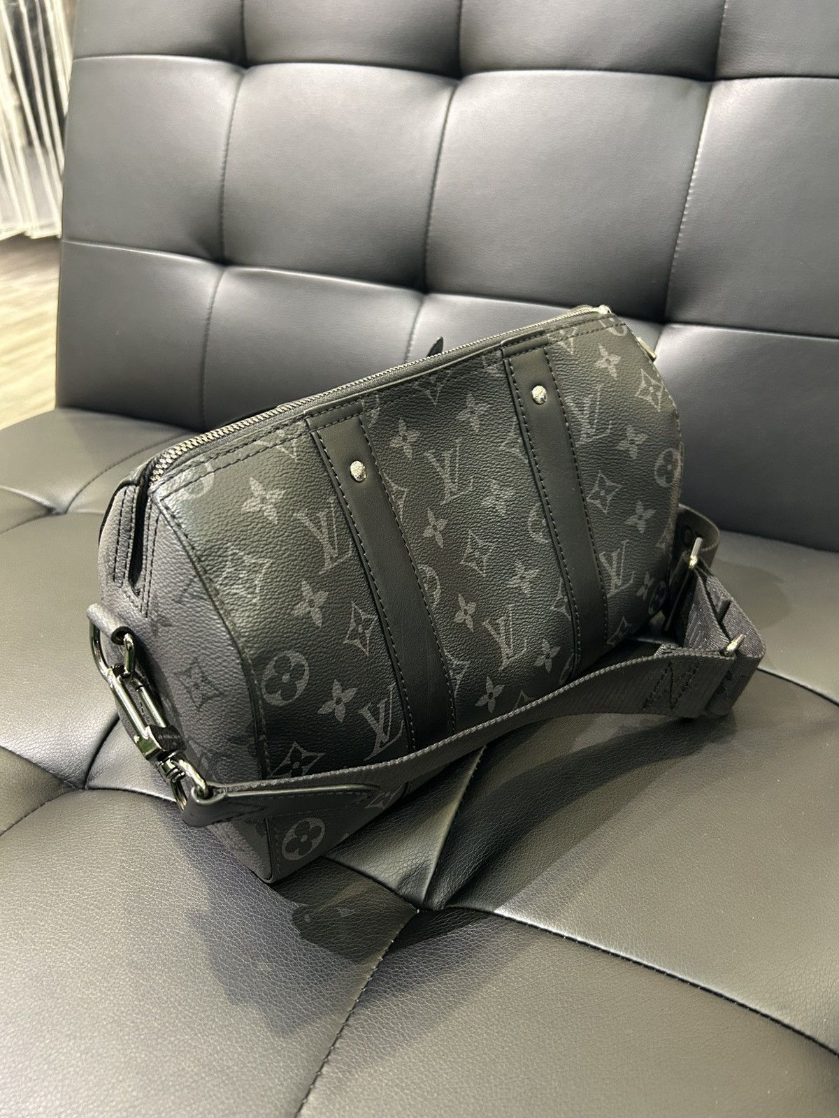 Louis Vuitton Louis Vuitton City Keepall Shoulder Bag Size ONE SIZE - 3 Thumbnail