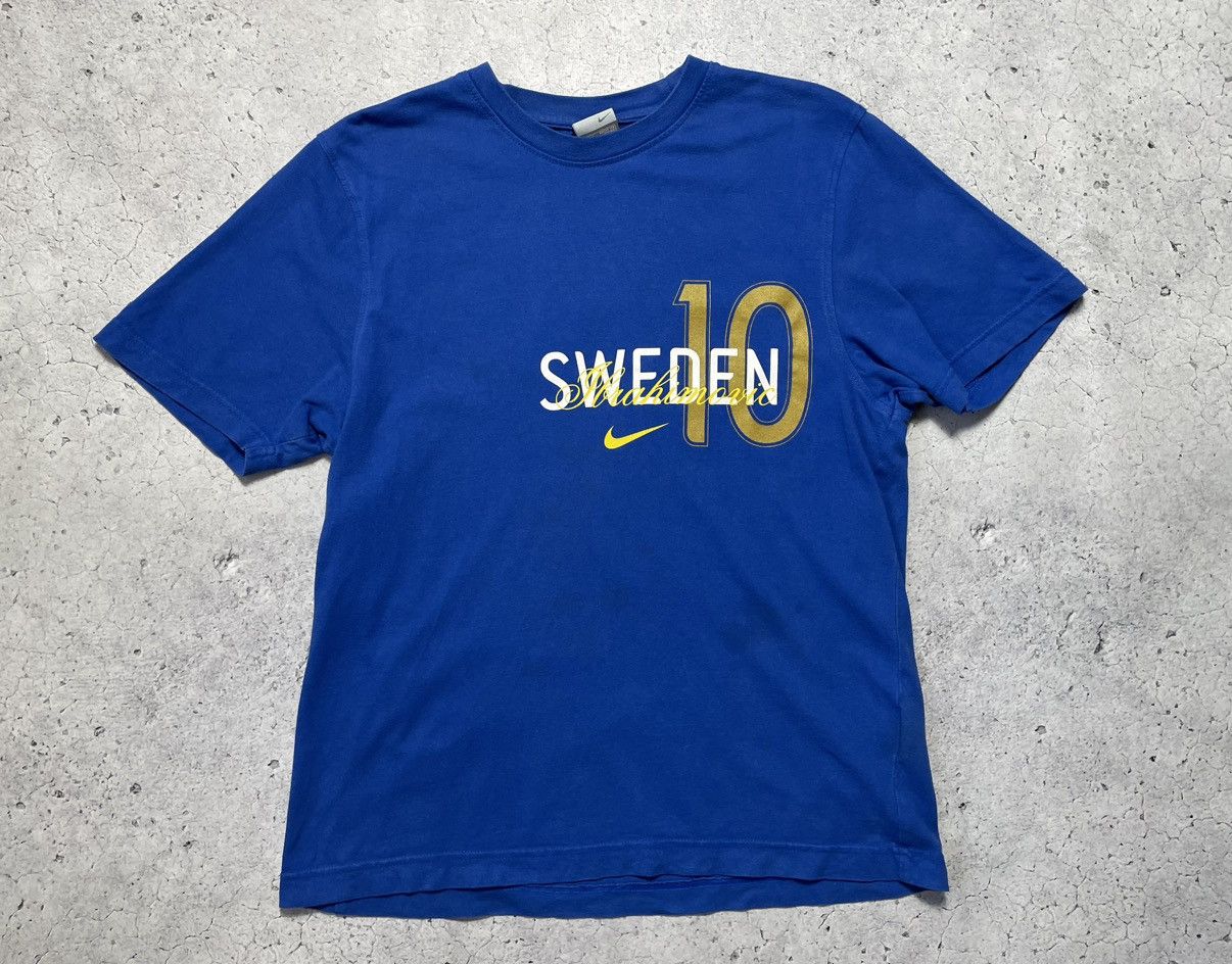 Nike × Vintage Vintage t-shirt Sweden Ibrahimovic 10 number Soccer Jersey Size US M / EU 48-50 / 2 - 2 Thumbnail