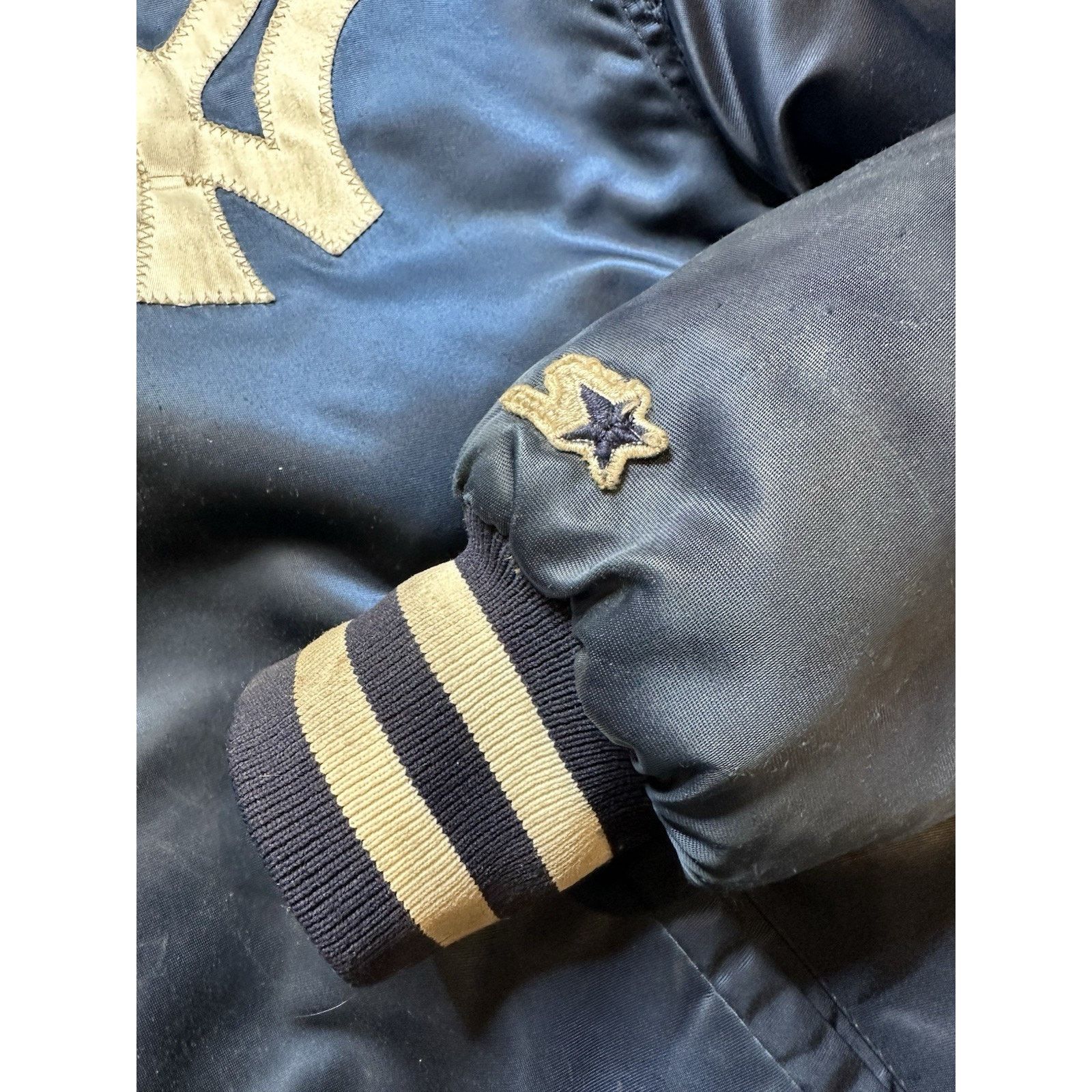 Starter VINTAGE 80s New York Yankees STARTER Satin Jacket XL Bomber Size US XL / EU 56 / 4 - 19 Thumbnail