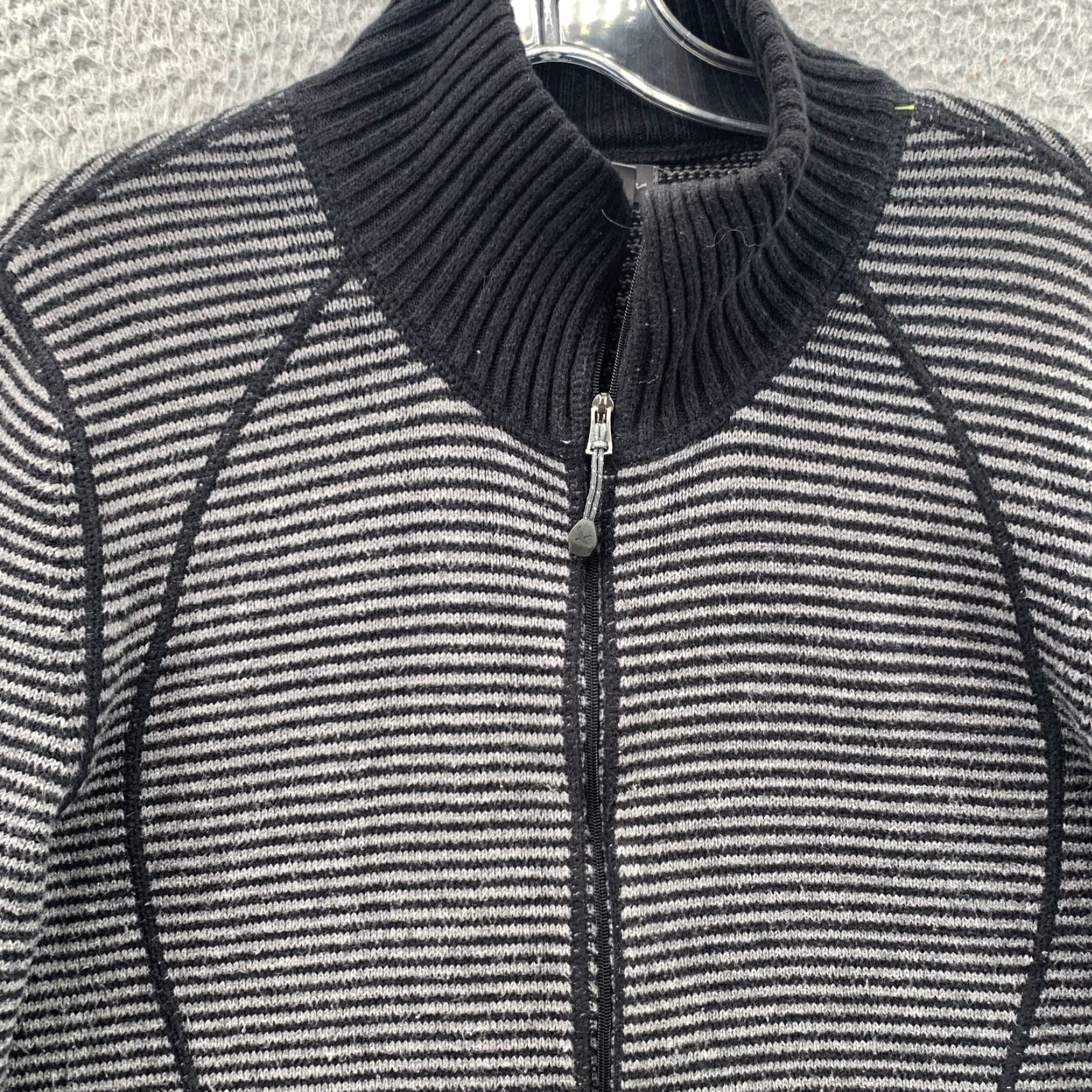 Eddie Bauer Eddie Bauer Knit Jacket Women Medium Academia Classic Outdoor Athleisure Preppy Cardigan Knit Sweater Black M Womens Size M / US 6-8 / IT 42-44 - 3 Thumbnail