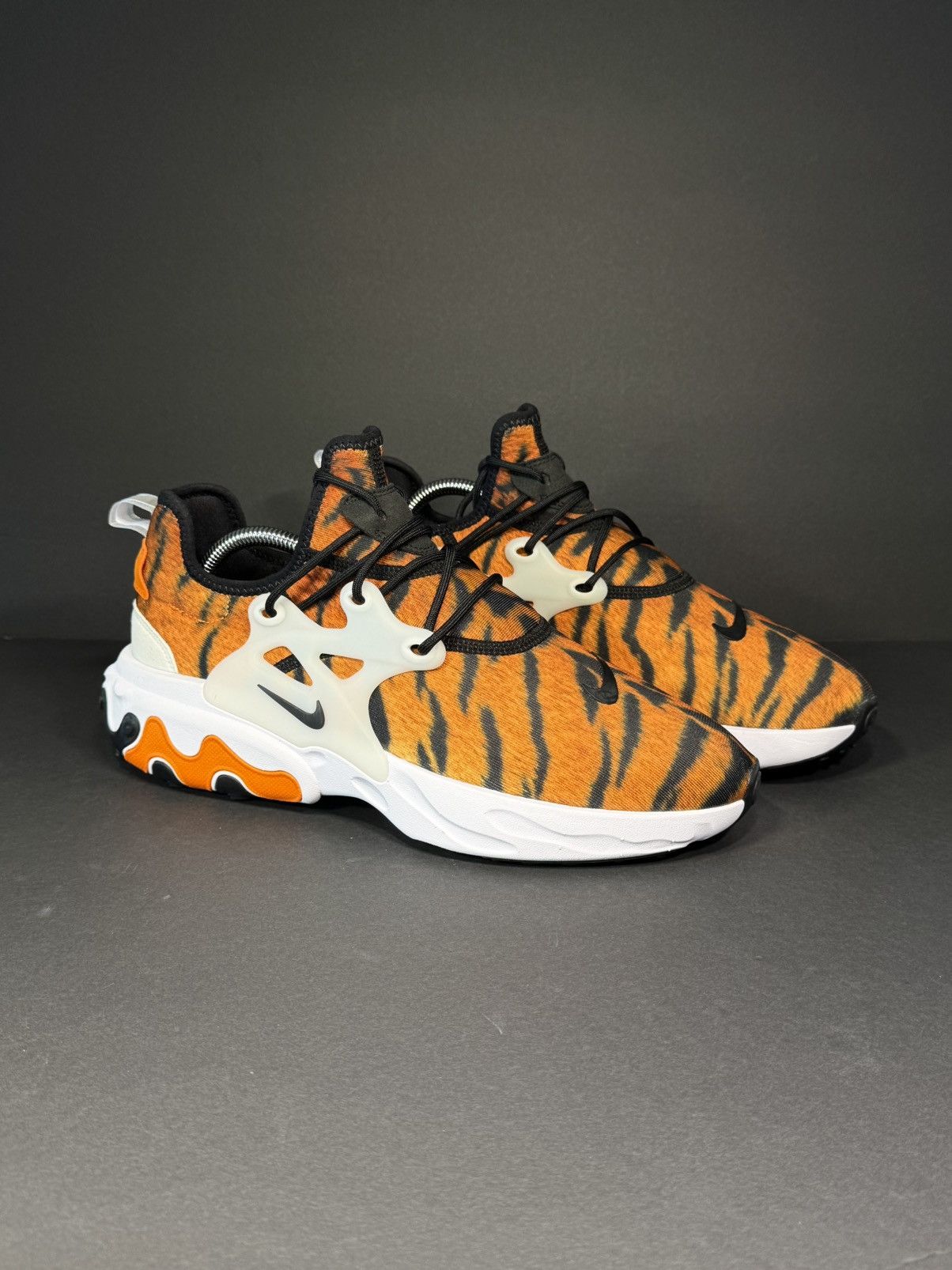 Nike Nike React Presto SAMPLE “Magma Orange” Size US 9 / EU 42 - 2 Thumbnail