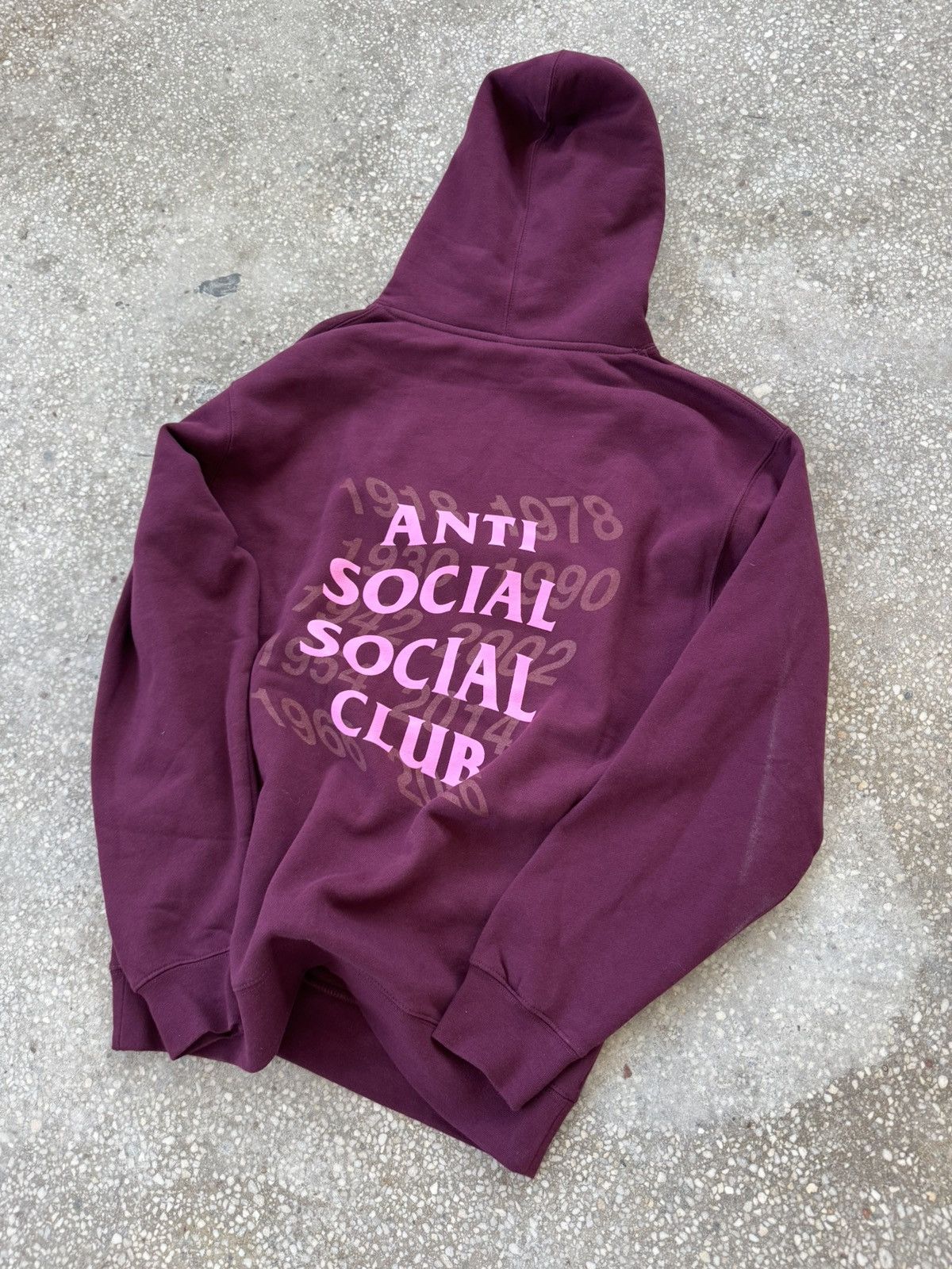 ASSC NEW YEAR OLD ME SZ Medium