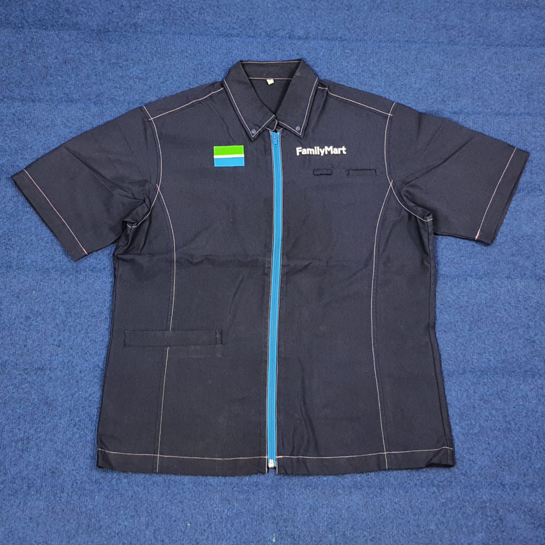 Japanese Brand Vintage FamilyMart Japan Staff Workwear Uniform C276N27 Size US M / EU 48-50 / 2 - 1 Thumbnail