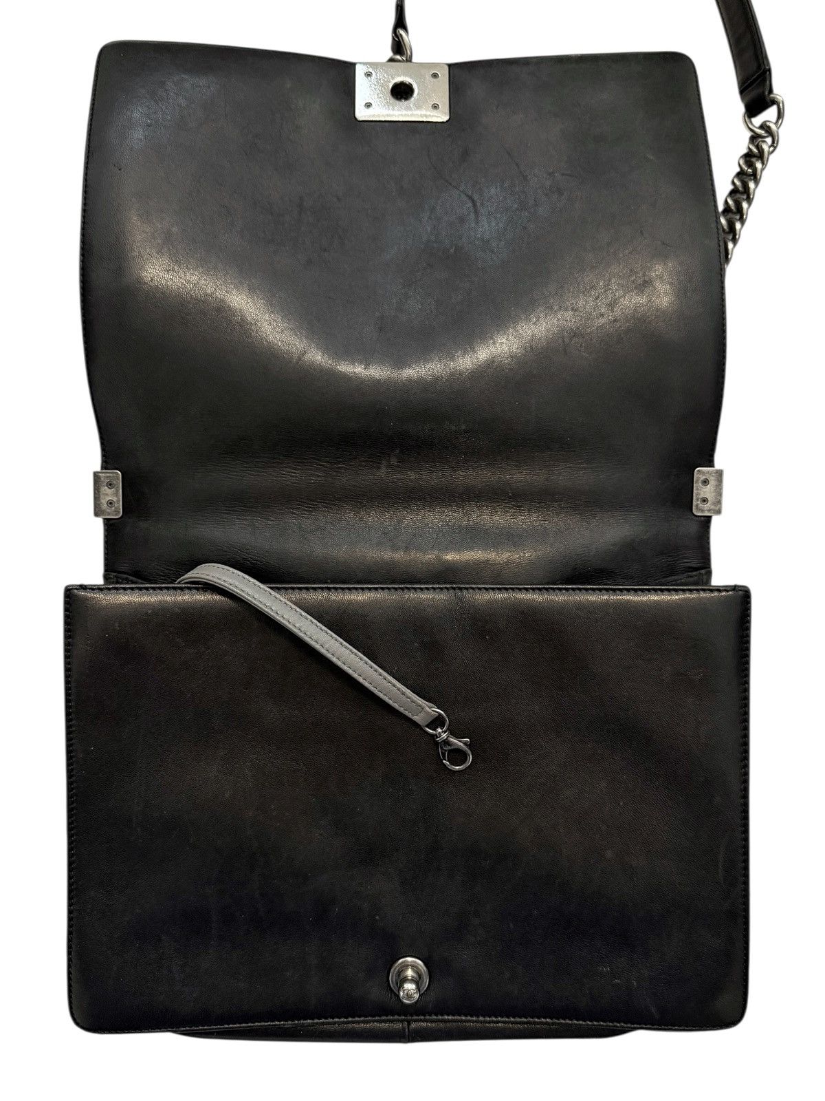 Chanel $9,800 Large Caviar Boy Bag Leather Black Size ONE SIZE - 11 Thumbnail