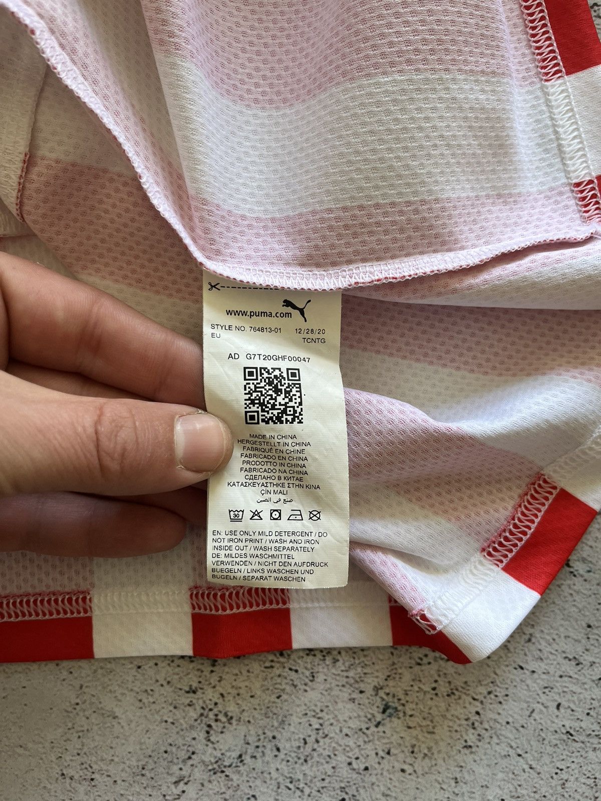Puma PUMA FC GIRONA 2021/2022 HOME SOCCER JERSEY,MENS SIZE S Size US S / EU 44-46 / 1 - 8 Thumbnail