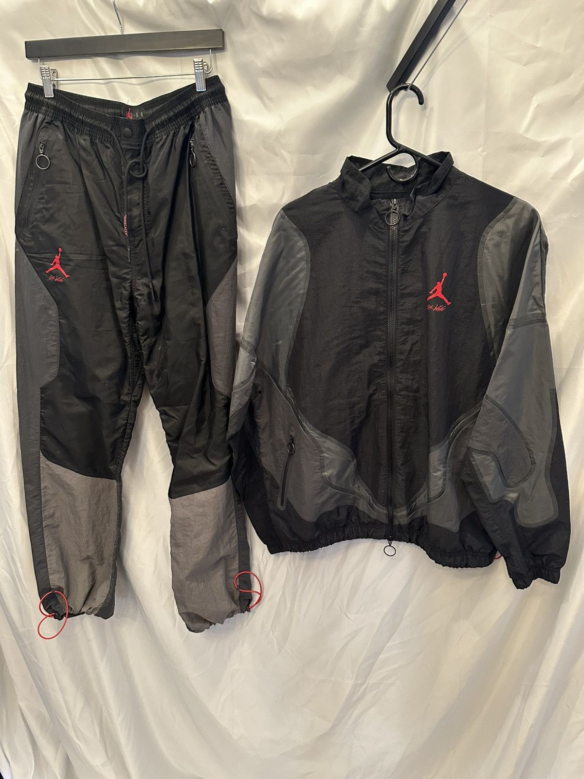 Jordan Brand × Off-White Jordan Brand x Off-White set Size US M / EU 48-50 / 2 - 1 Thumbnail
