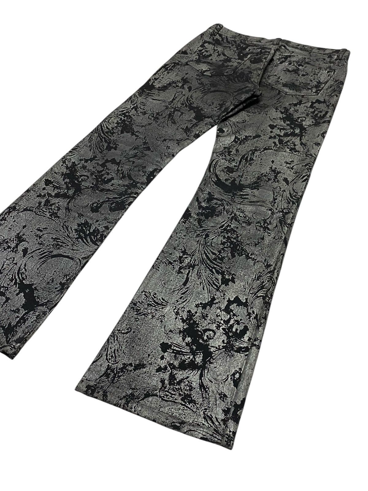 Yoshiyuki Konishi 💃Yoshiyuki Konishi Wax Floral Pattern Flared Denim Pants Size US 30 / EU 46 - 23 Thumbnail