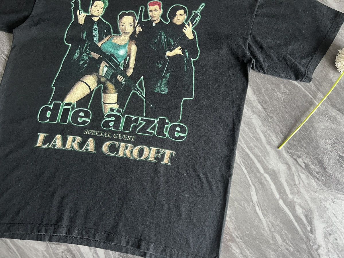 Band Tees Die Arzte : Special Guest Lara Croft Size US L / EU 52-54 / 3 - 4 Thumbnail