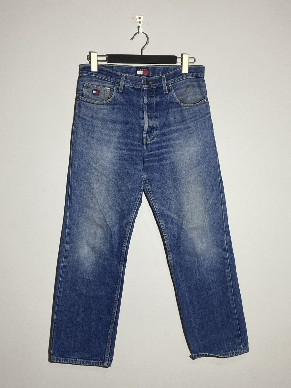 Tommy Hilfiger Vintage 90s Tommy Hilfiger Jeans Baggy Fit 32x34 Size US 32 / EU 48 - 2 Thumbnail