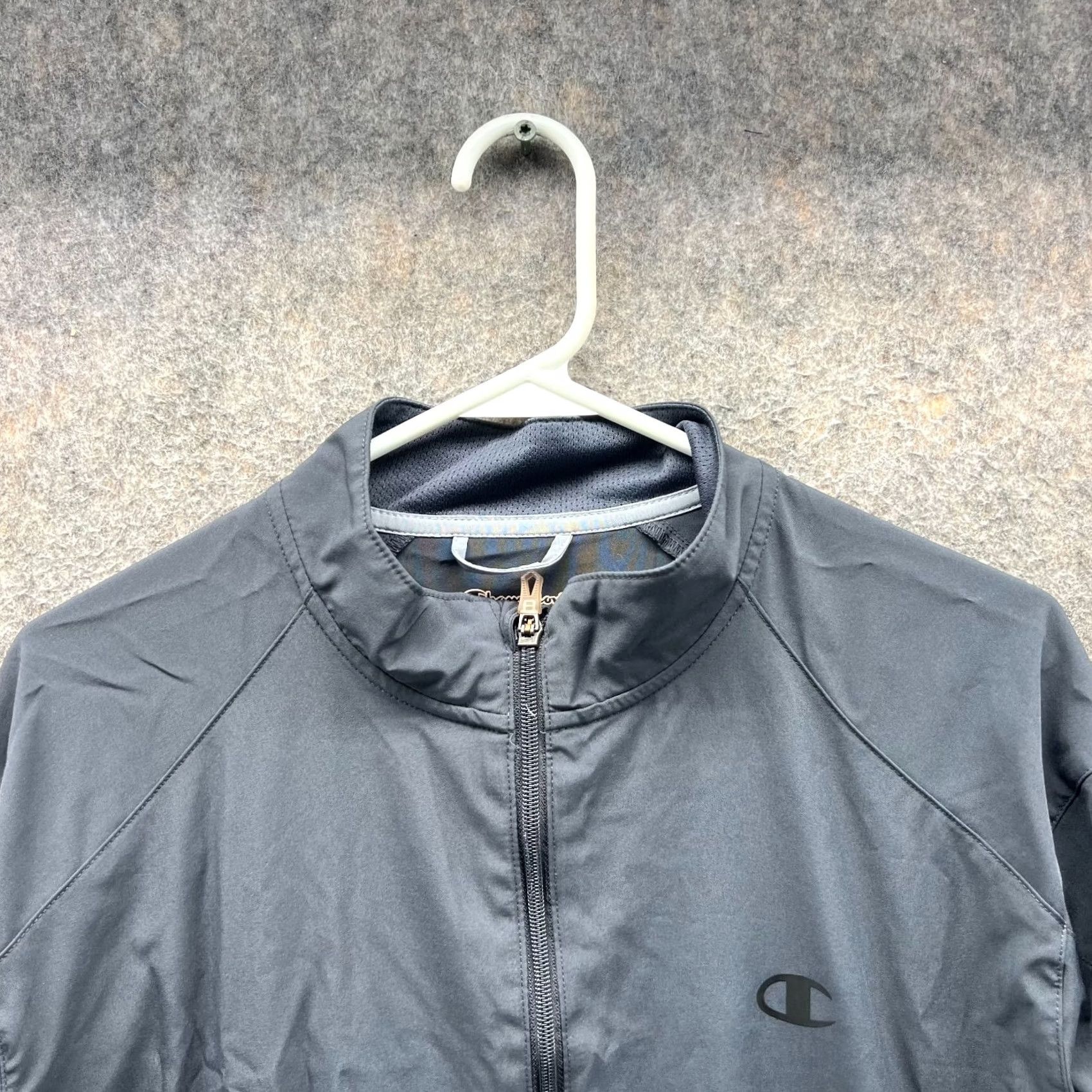 Champion VINTAGE Champion Jacket Mens Large Gray Windbreaker Full Zip Performance Lightweight, Regular Fit, 2XL? Size US L / EU 52-54 / 3 - 6 Thumbnail