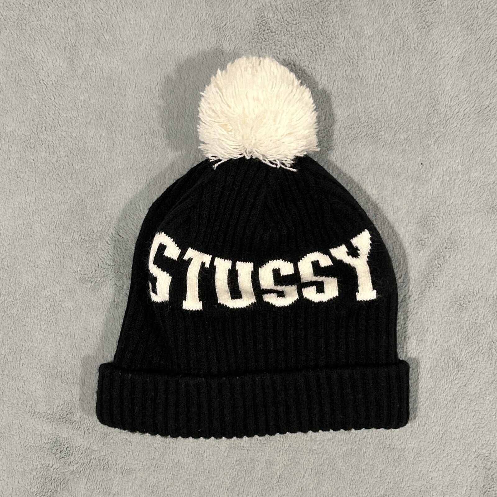 Stussy outlet Gothic Sweater