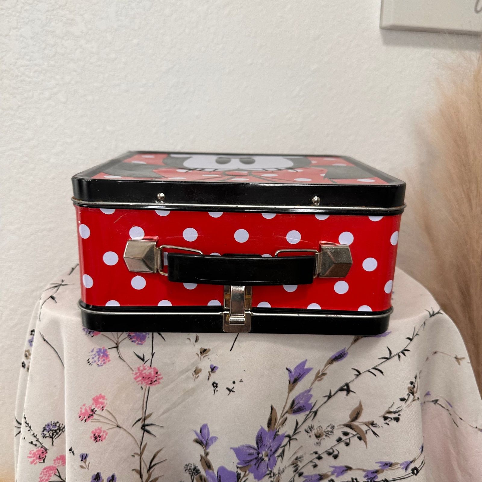 Disney Loungefly Disney Minni Mouse Tin Lunchbox Size ONE SIZE - 3 Thumbnail