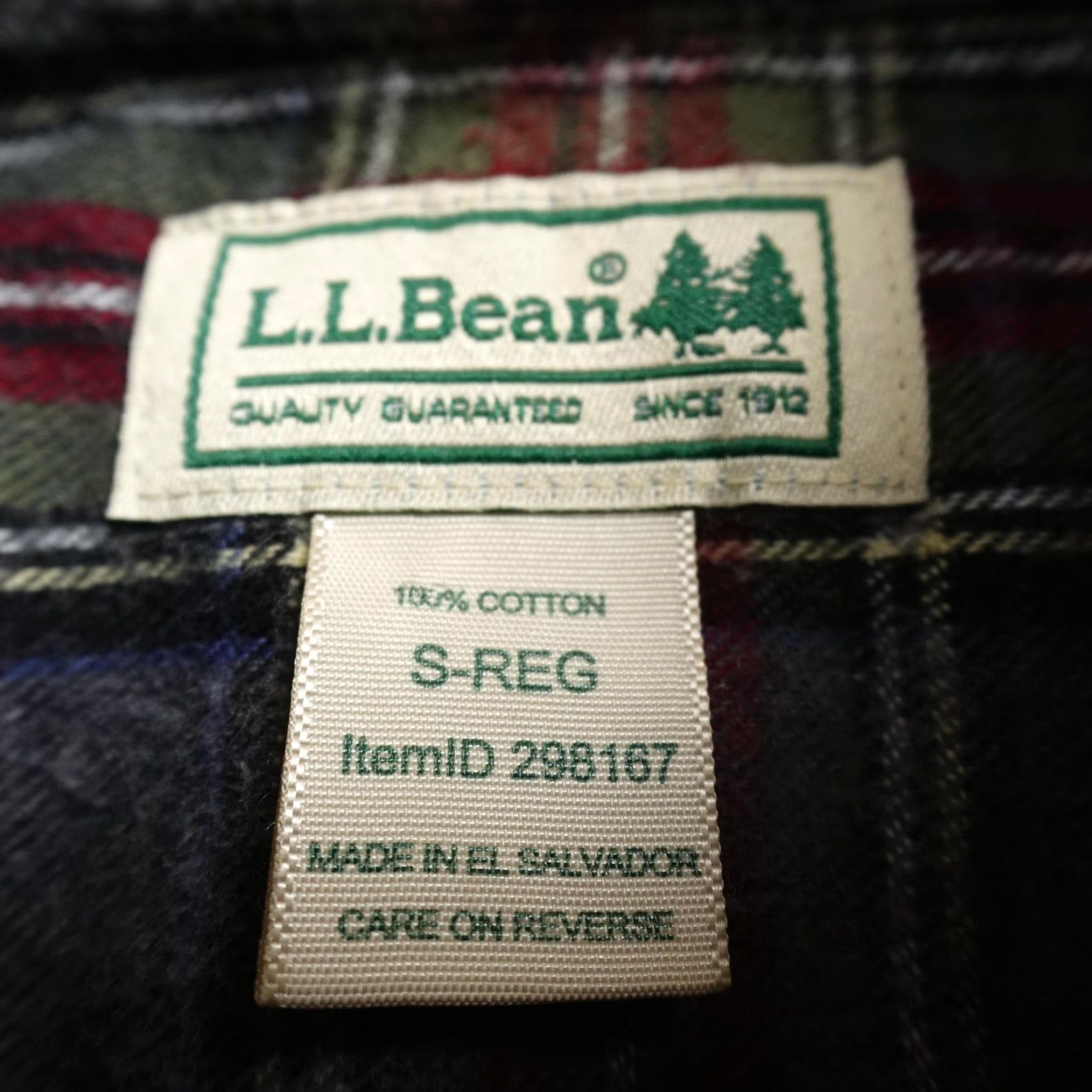 Vintage LL Bean Shirt Mens S Gray Red Scotch Plaid Flannel Button Up Long Sleeve Outdoor Size US S / EU 44-46 / 1 - 5 Thumbnail