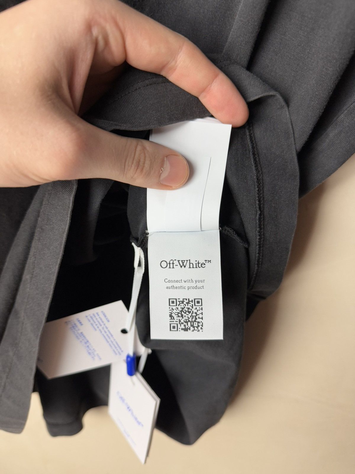 Off-White Off white Digit Bacchus Size US L / EU 52-54 / 3 - 9 Thumbnail
