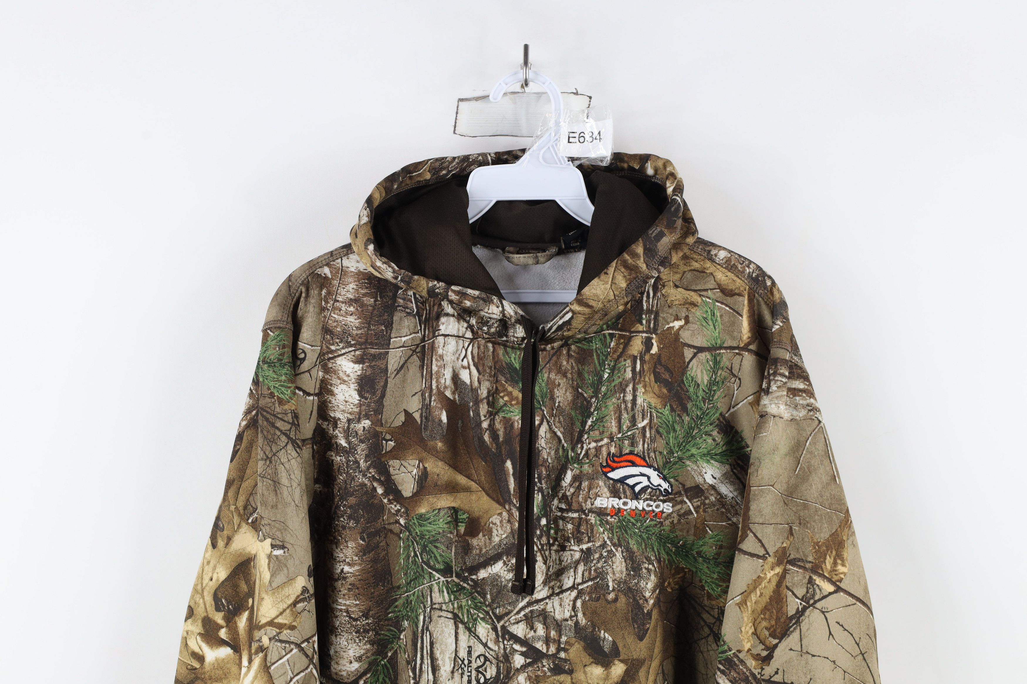 Vintage Vintage Realtree Camouflage Denver Broncos Football Hoodie Size US M / EU 48-50 / 2 - 2 Thumbnail