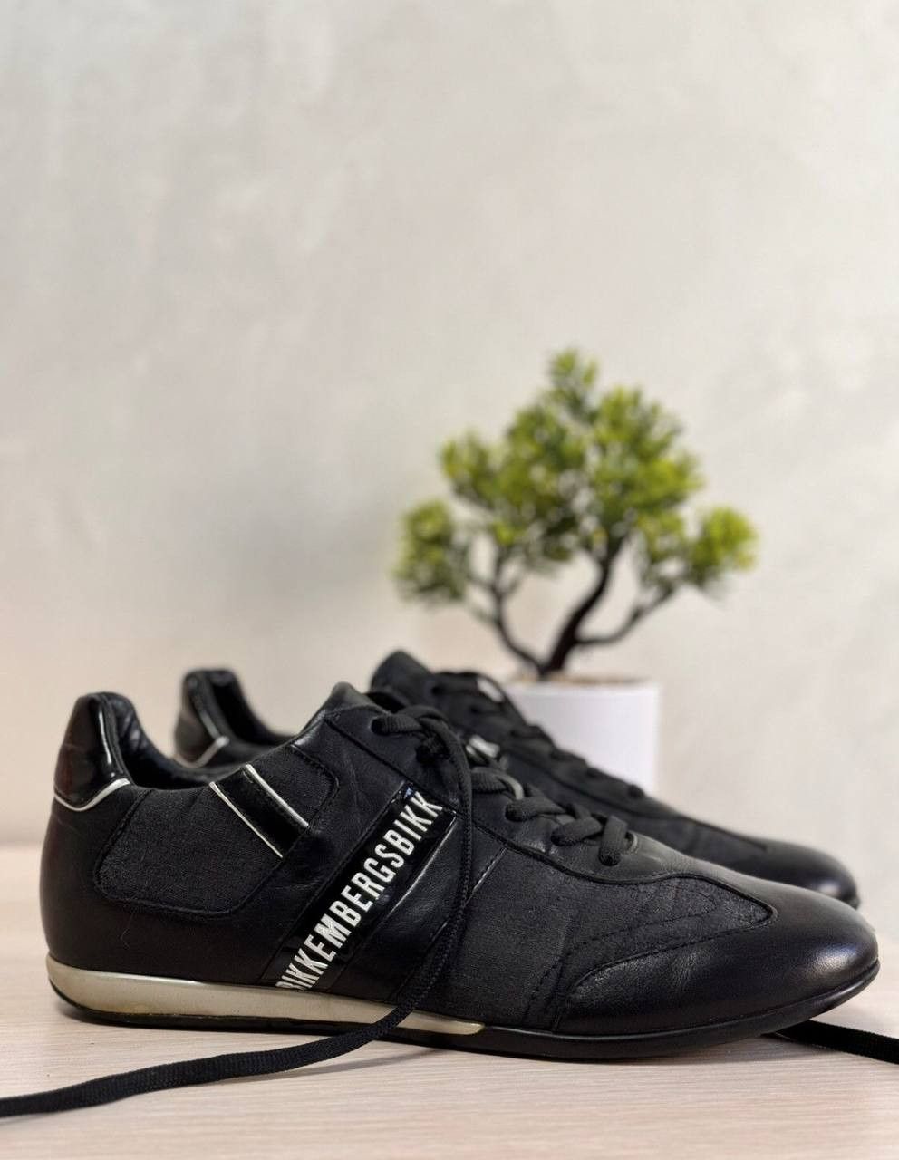 Dirk Bikkembergs × Vintage Dirk Bikkembergs Casual Leather Low Top Sneakers Size US 7 / EU 40 - 7 Thumbnail