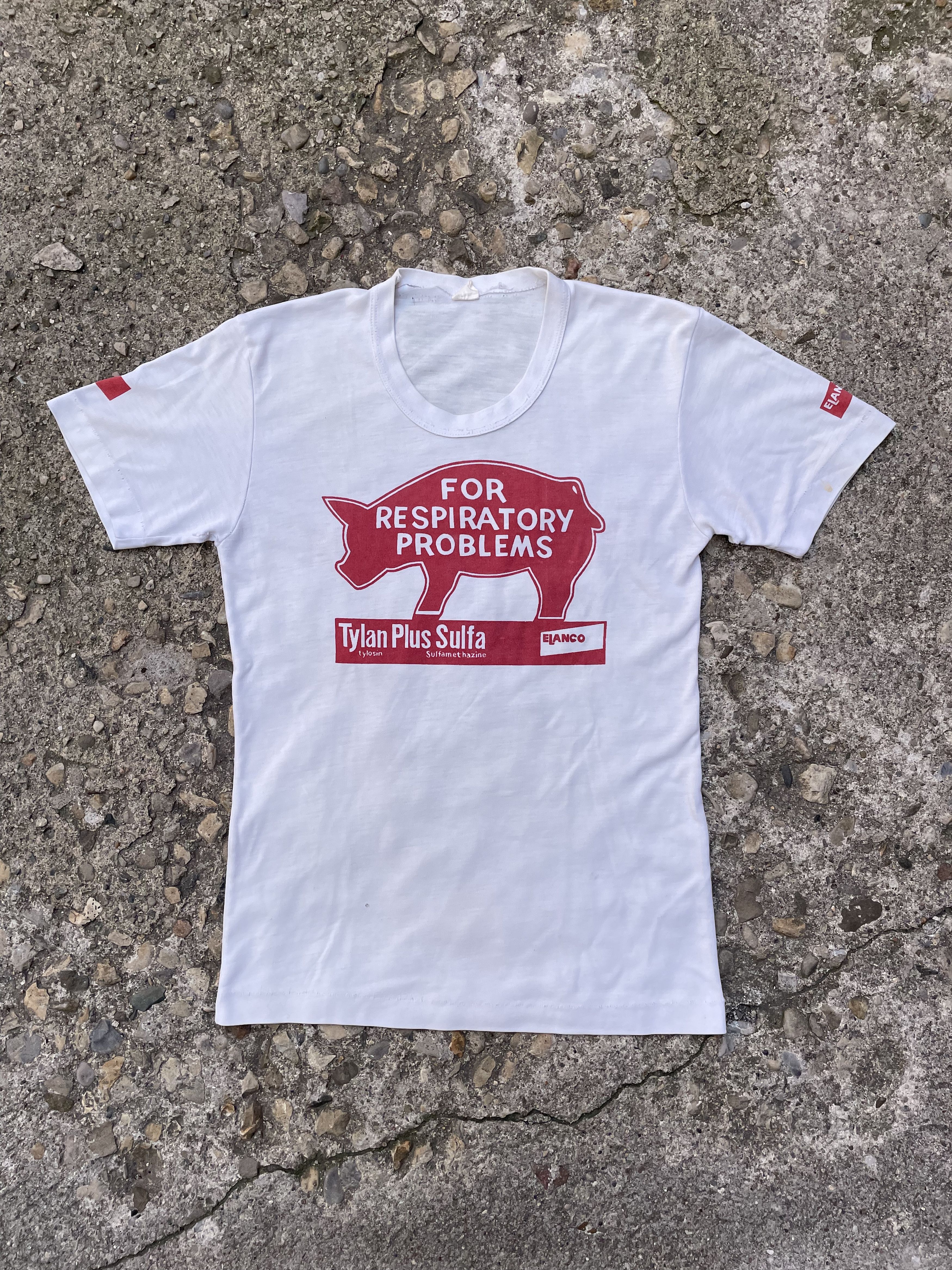 Vintage VTG 1970's Elanco Tylan Premix Pig Graphic T-Shirt Size US S / EU 44-46 / 1 - 1 Thumbnail