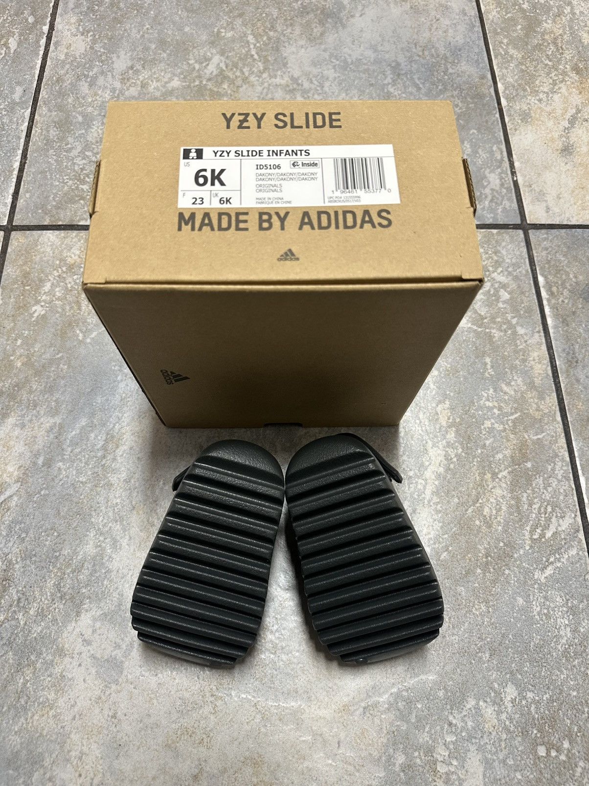 Yeezy Yeezy YZY slides Infant 6K Size ONE SIZE - 3 Thumbnail