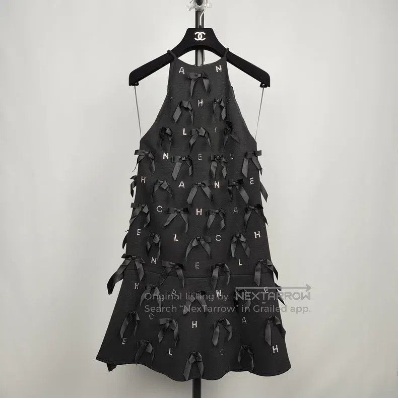 Chanel Chanel Black bow letter rhinestone dress Size XXS / US 00 / IT 34 - 1 Thumbnail