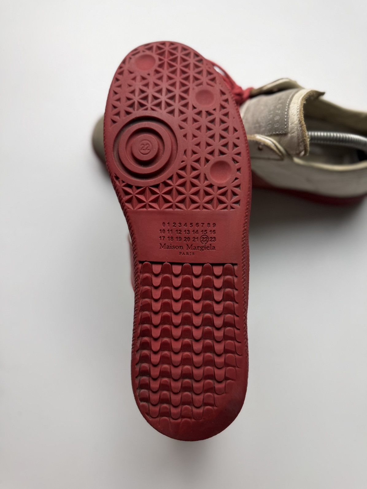 Maison Margiela Maison Margiela Gats White Red Size US 9 / EU 42 - 6 Thumbnail